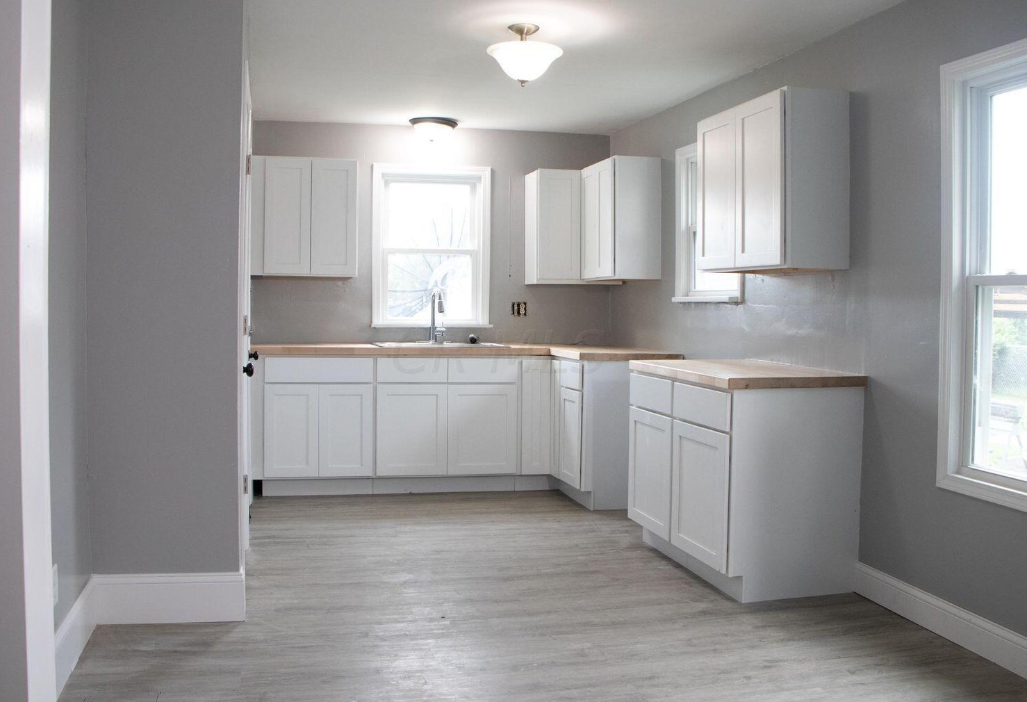 807 Roosevelt Ave, Lancaster OH 43130-2338 exterior