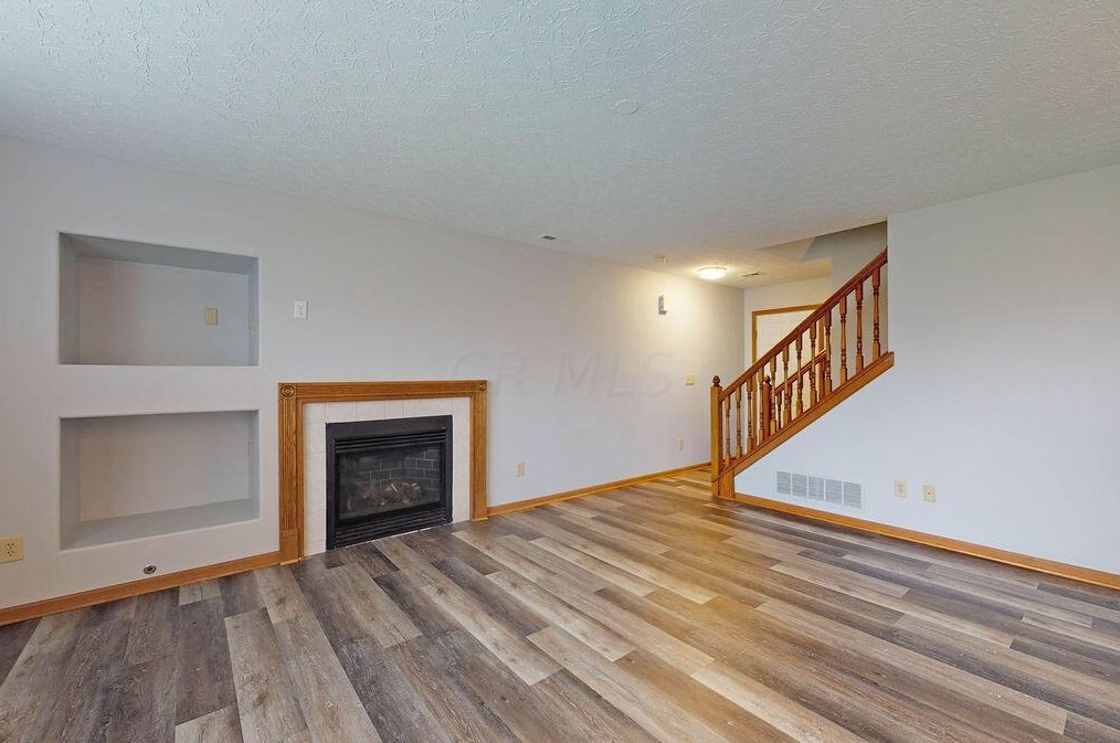 3044 Kings Realm Ave, Columbus OH 43232-5497 exterior