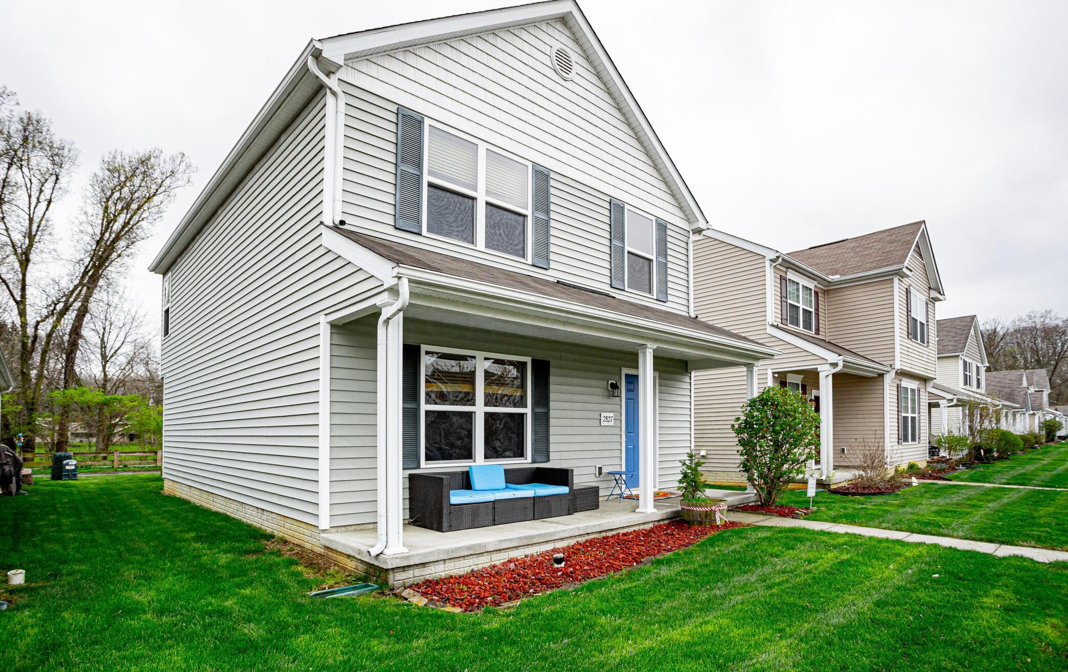 2827 Ballyvaughn Dr, Columbus OH 43219-6503 exterior