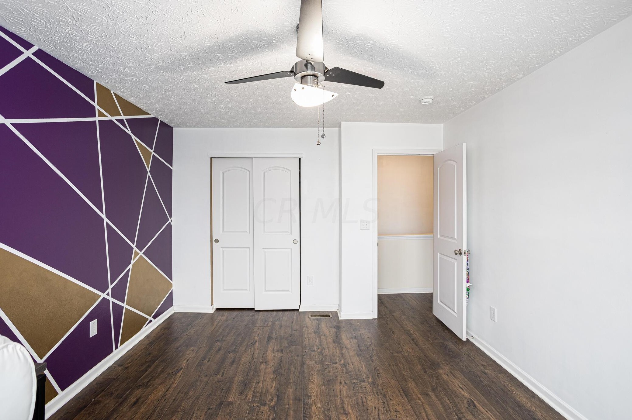 2827 Ballyvaughn Dr, Columbus OH 43219-6503 exterior