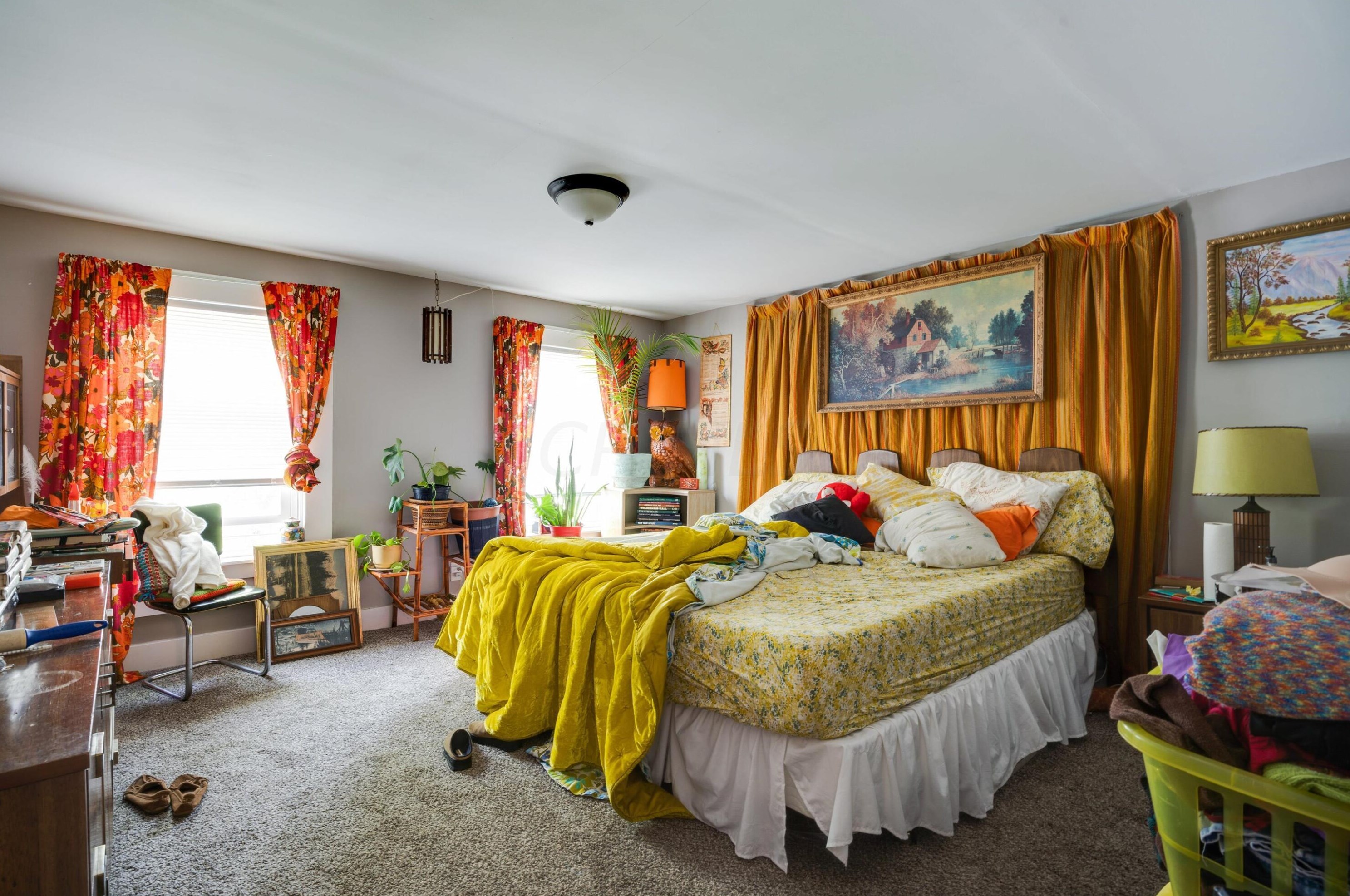 1033 Scott St, Columbus OH  43222-1211 exterior