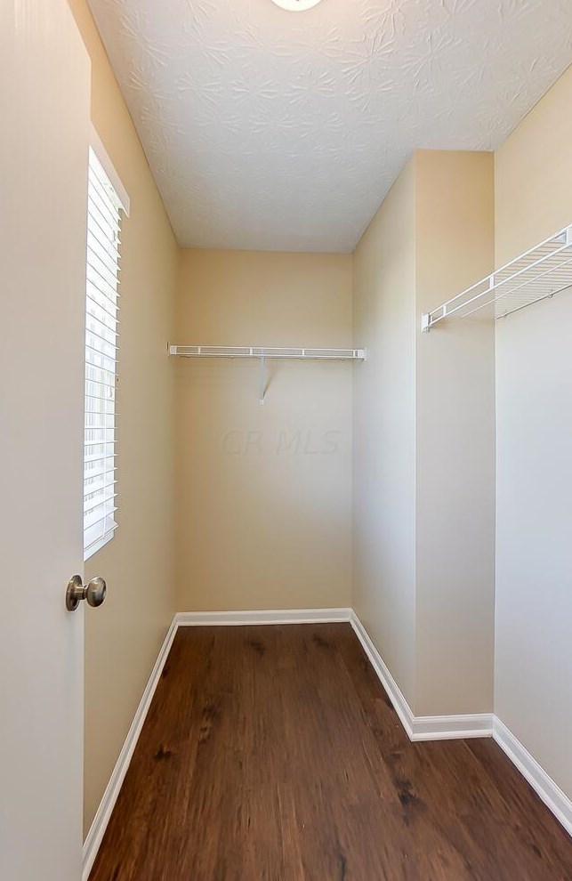 6515 Ashbrook Vlg Dr, Cnl Wnchstr OH 43110 exterior