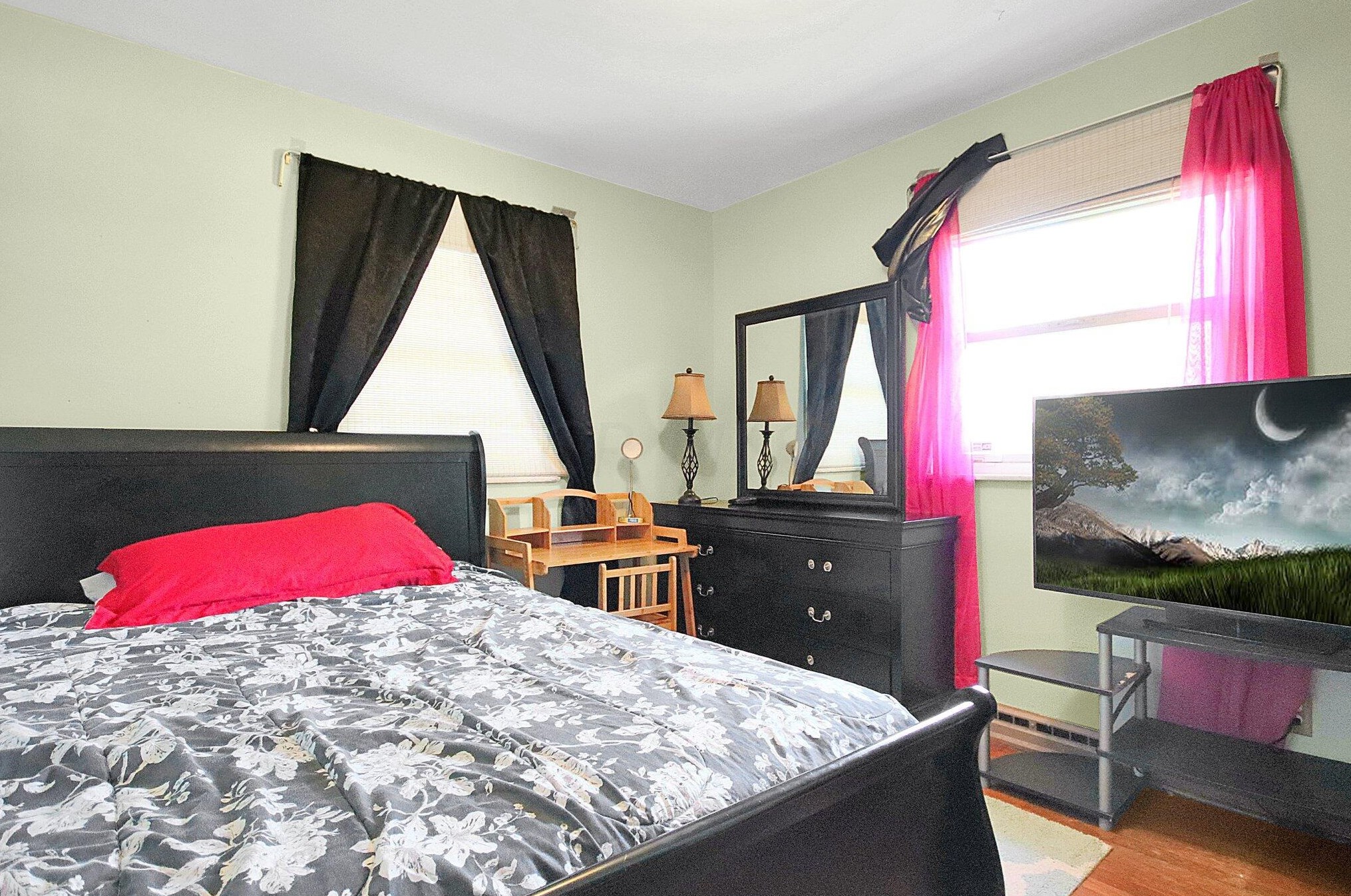 4203 Seigman Ave, Columbus OH 43213-2326 exterior