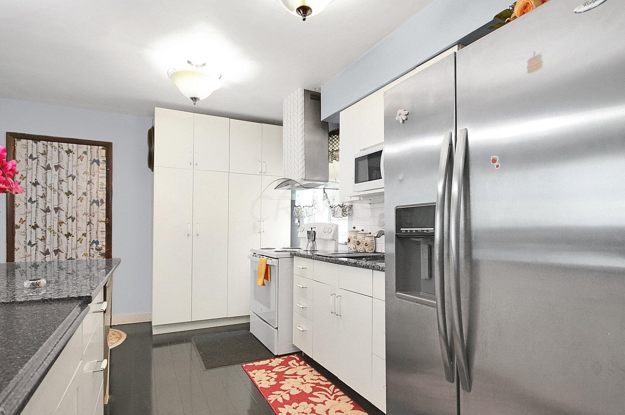 4203 Seigman Ave, Columbus OH 43213-2326 exterior