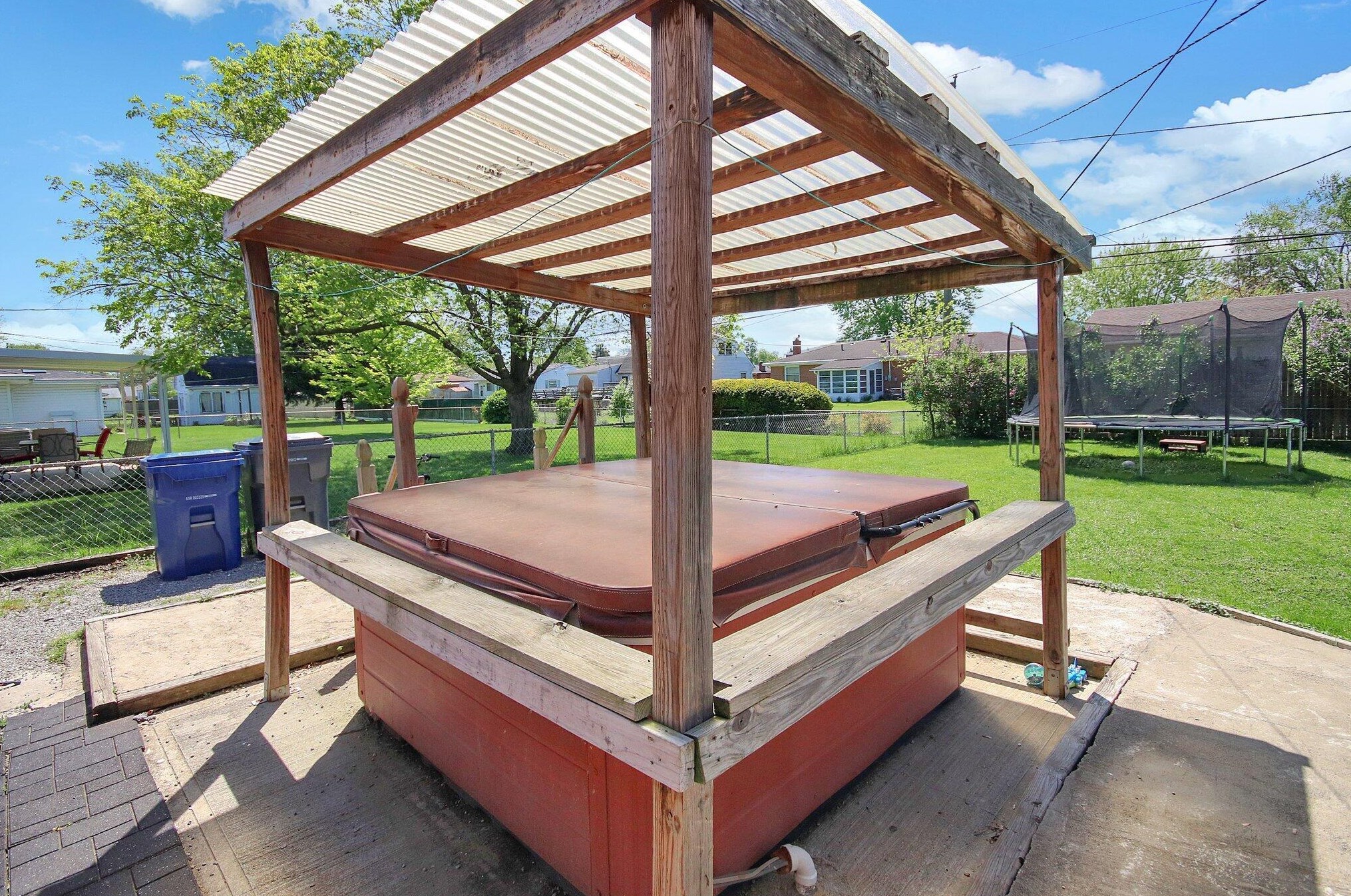 4203 Seigman Ave, Columbus OH 43213-2326 exterior