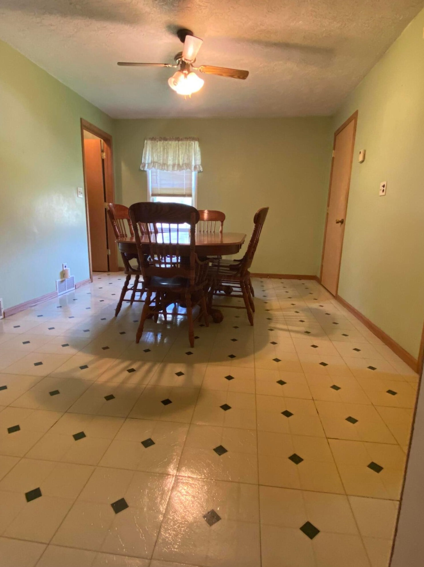 855 Mcgrery Rd, Lancaster OH 43130-9650 exterior