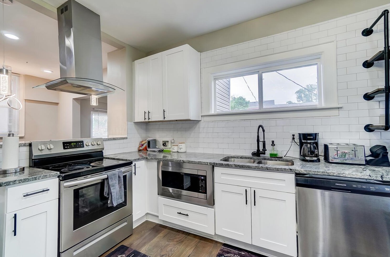 36 Terrace Ave, Columbus OH  43204-3731 exterior