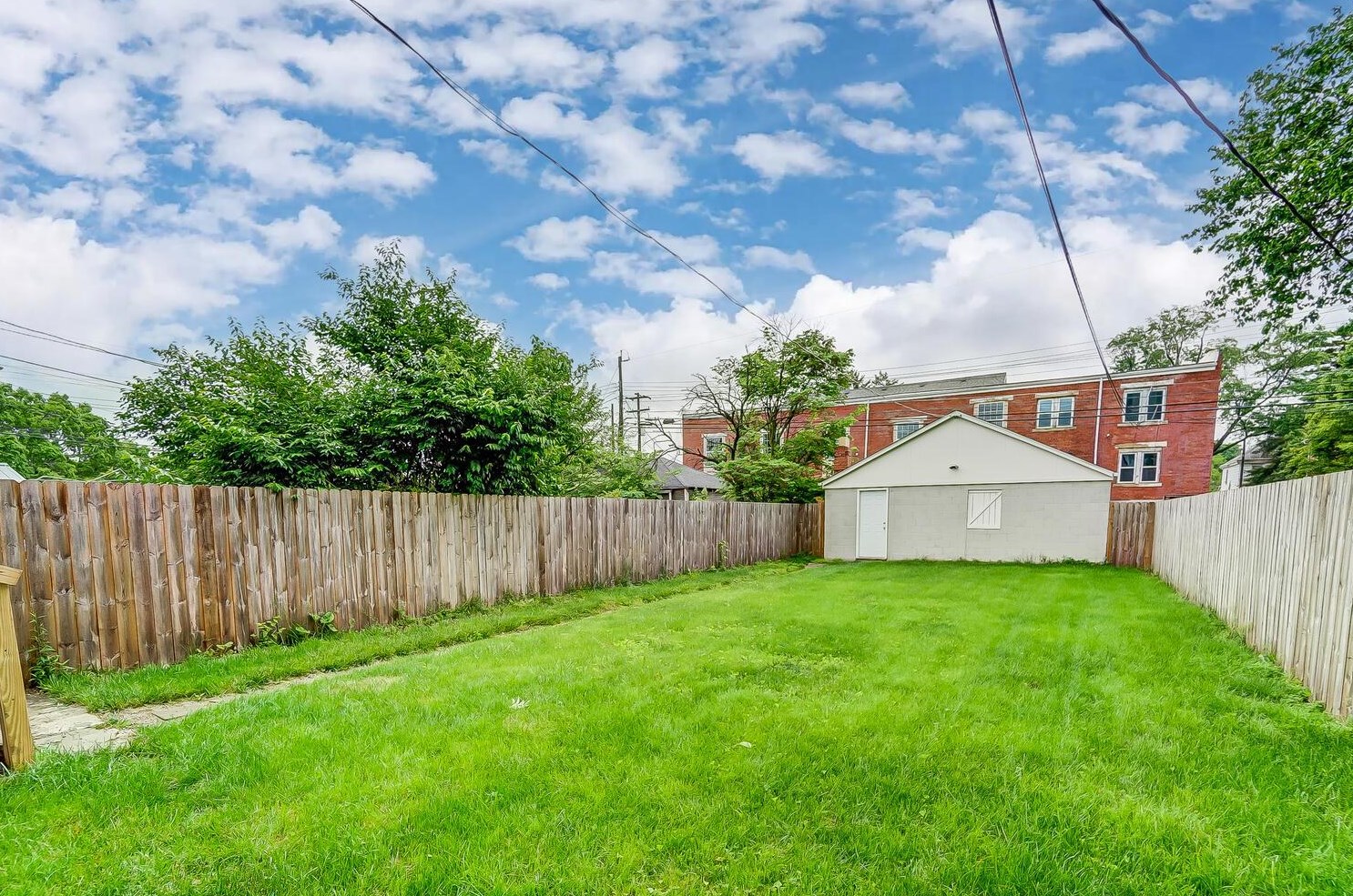 36 Terrace Ave, Columbus OH  43204-3731 exterior