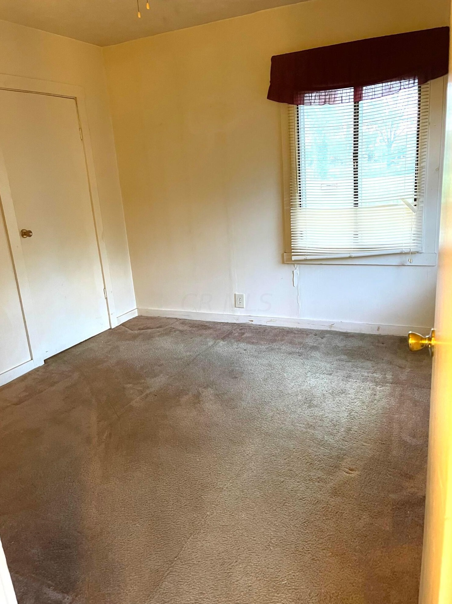 1525 Delbert Rd, Columbus OH 43211-1882 exterior