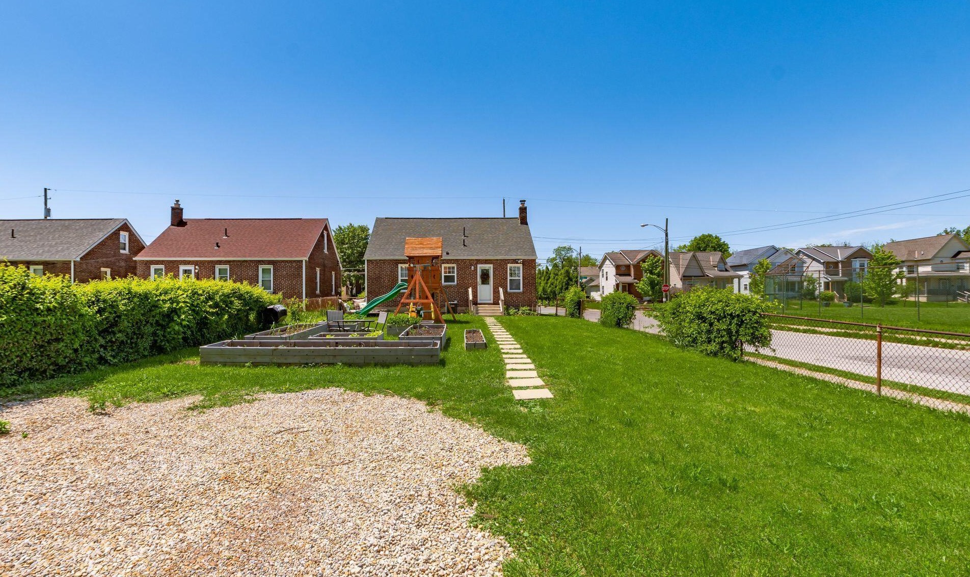 384 Taylor Ave, Columbus OH 43203-1757 exterior