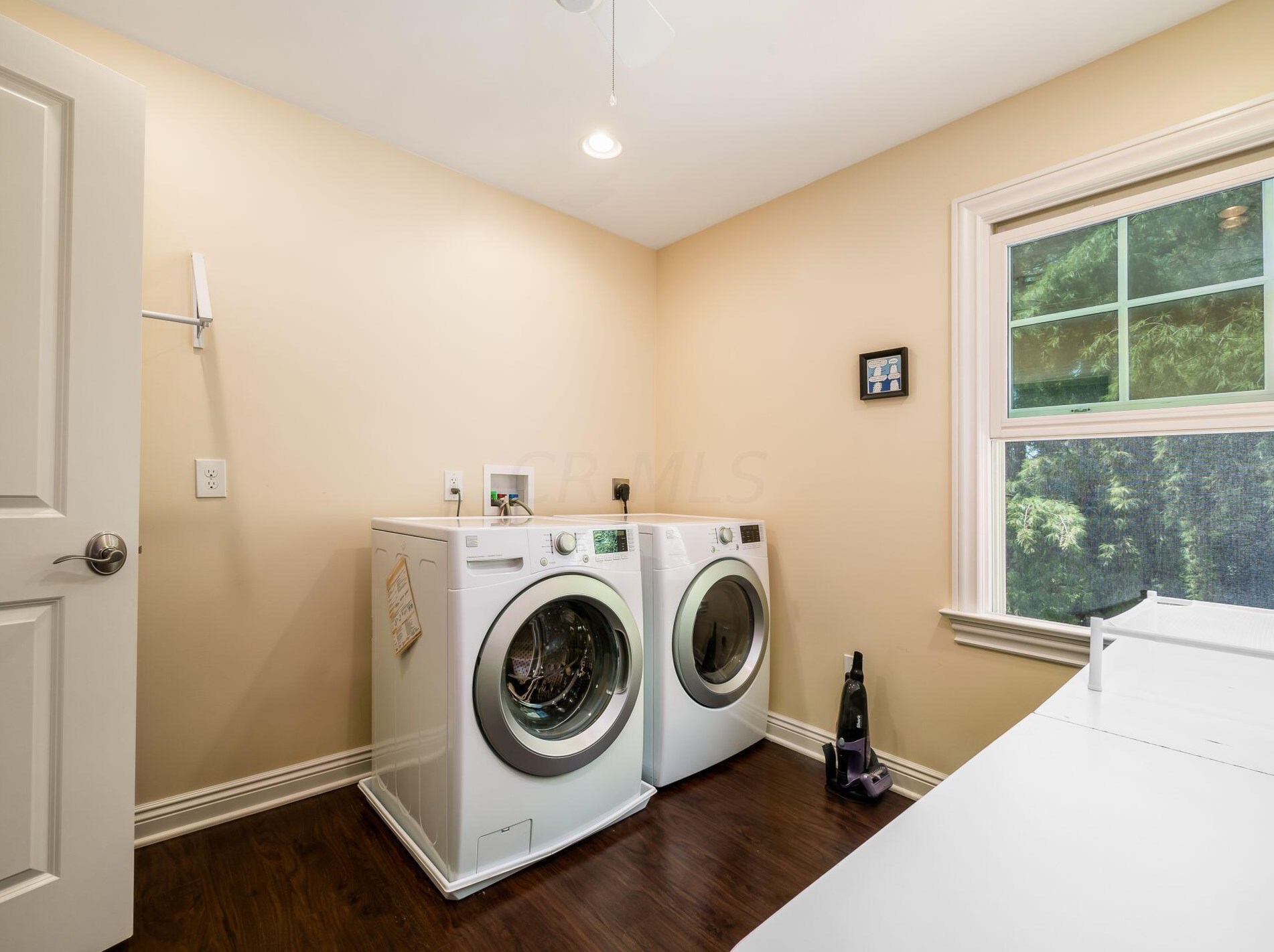 4721 Burbank Dr, Columbus OH exterior