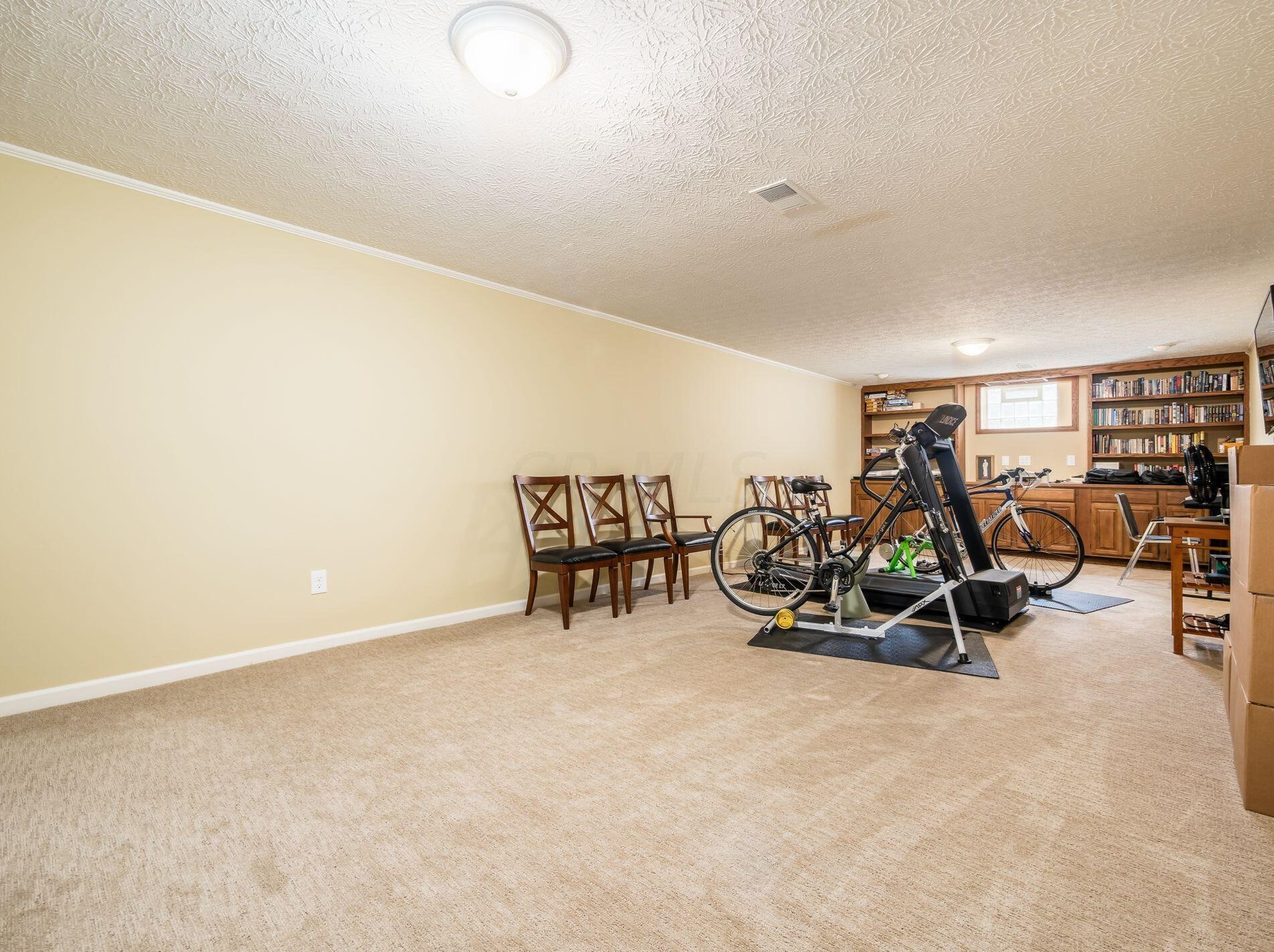 4721 Burbank Dr, Columbus OH exterior