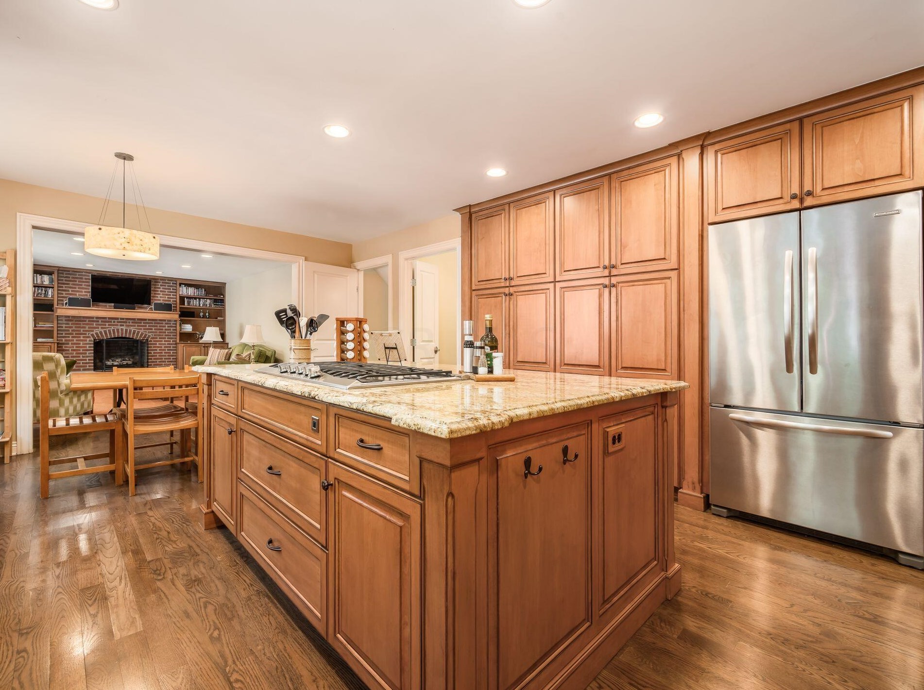 4721 Burbank Dr, Columbus OH exterior