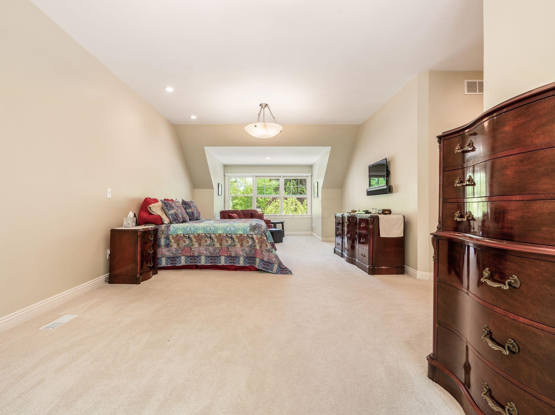 4721 Burbank Dr, Columbus OH exterior