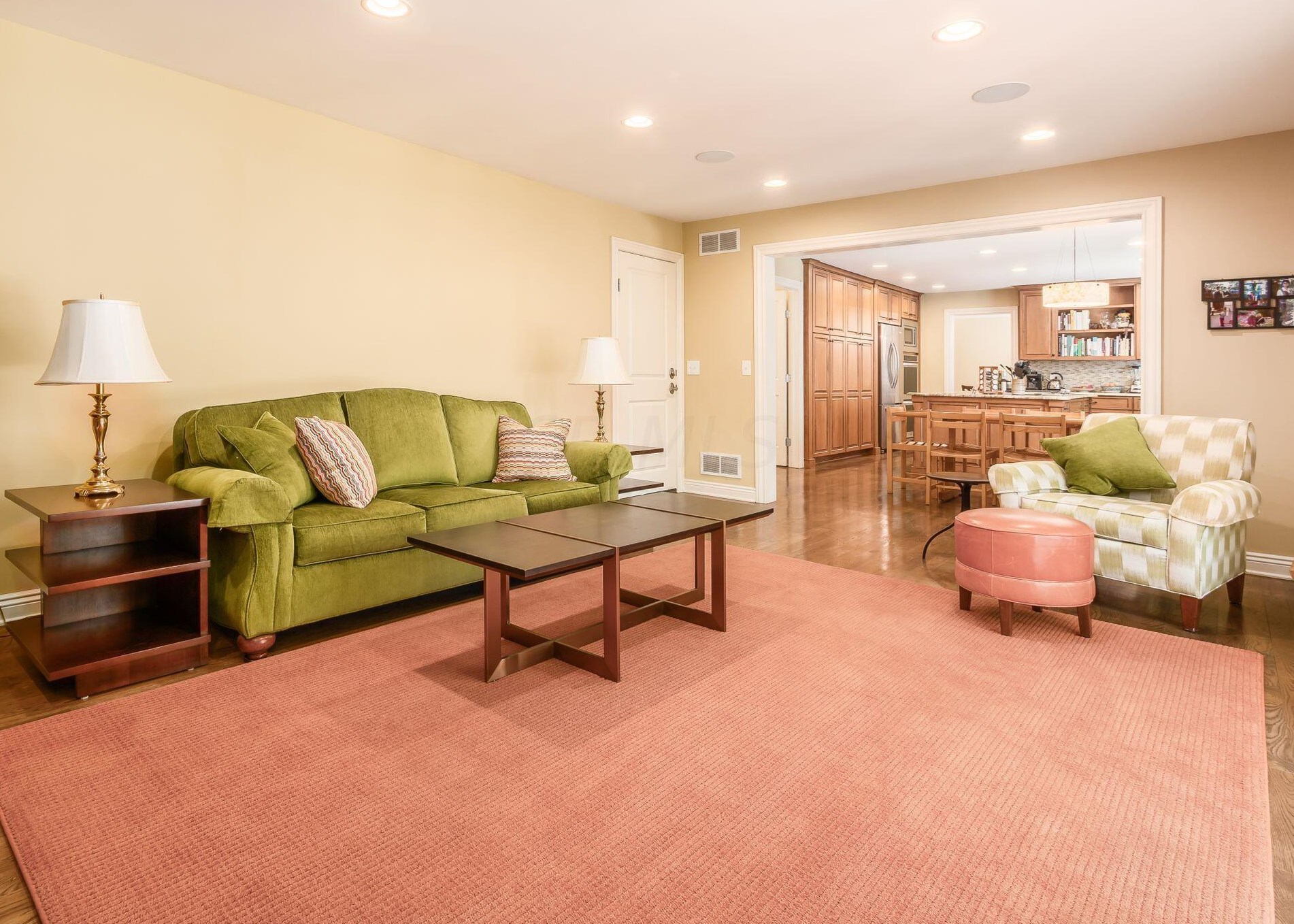 4721 Burbank Dr, Columbus OH exterior