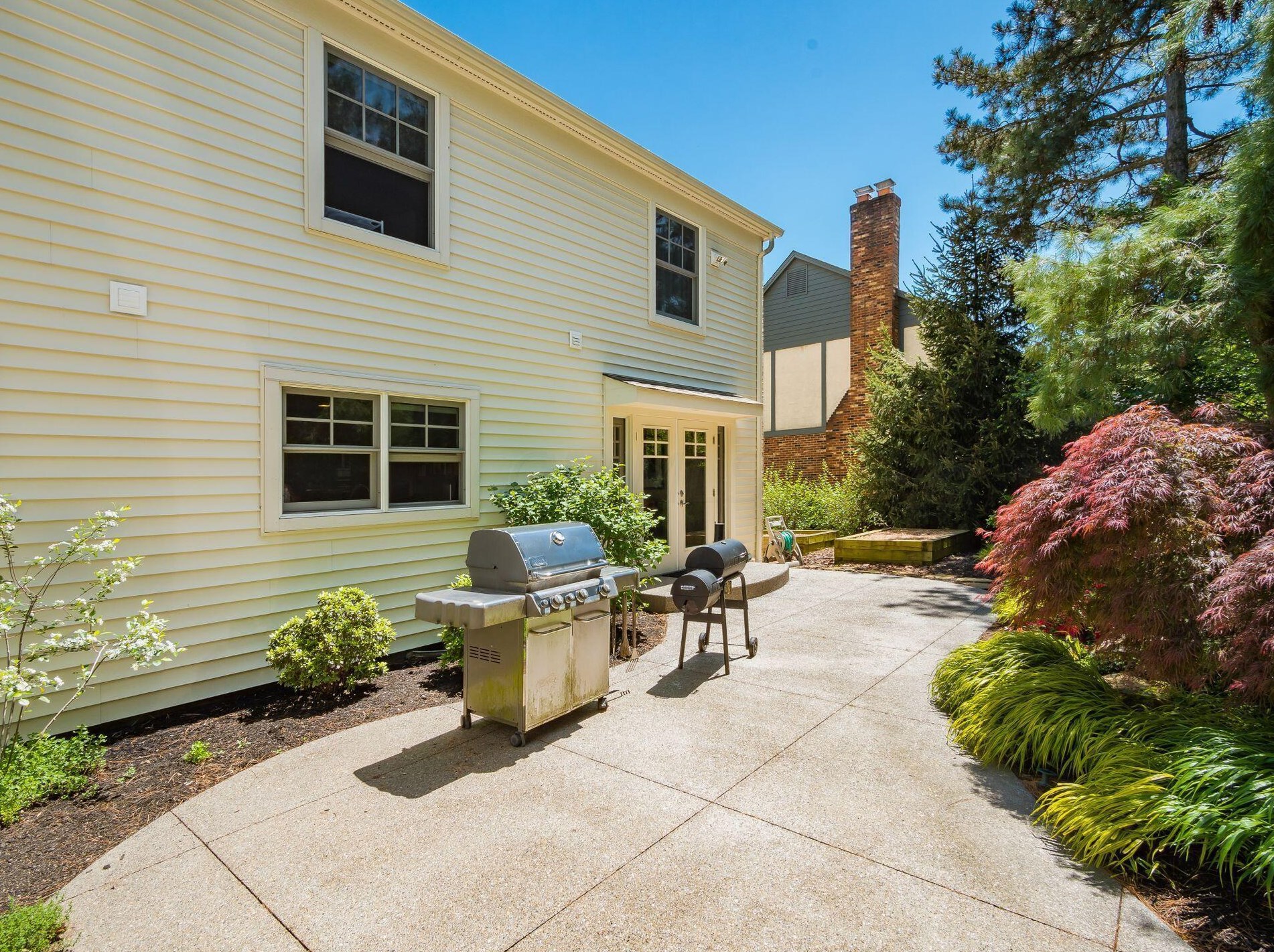 4721 Burbank Dr, Columbus OH exterior