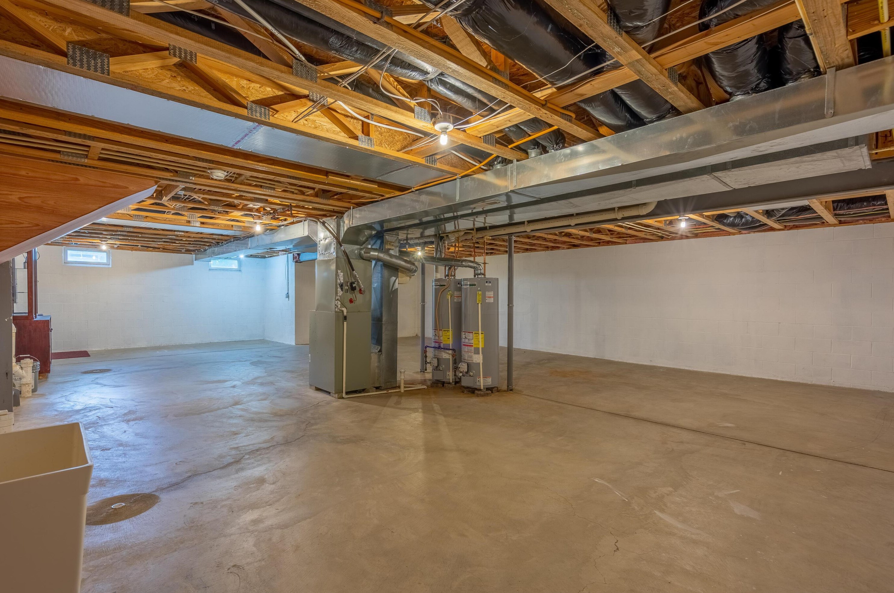 4697 Nadine Park Dr, Hilliard OH 43026-6080 exterior