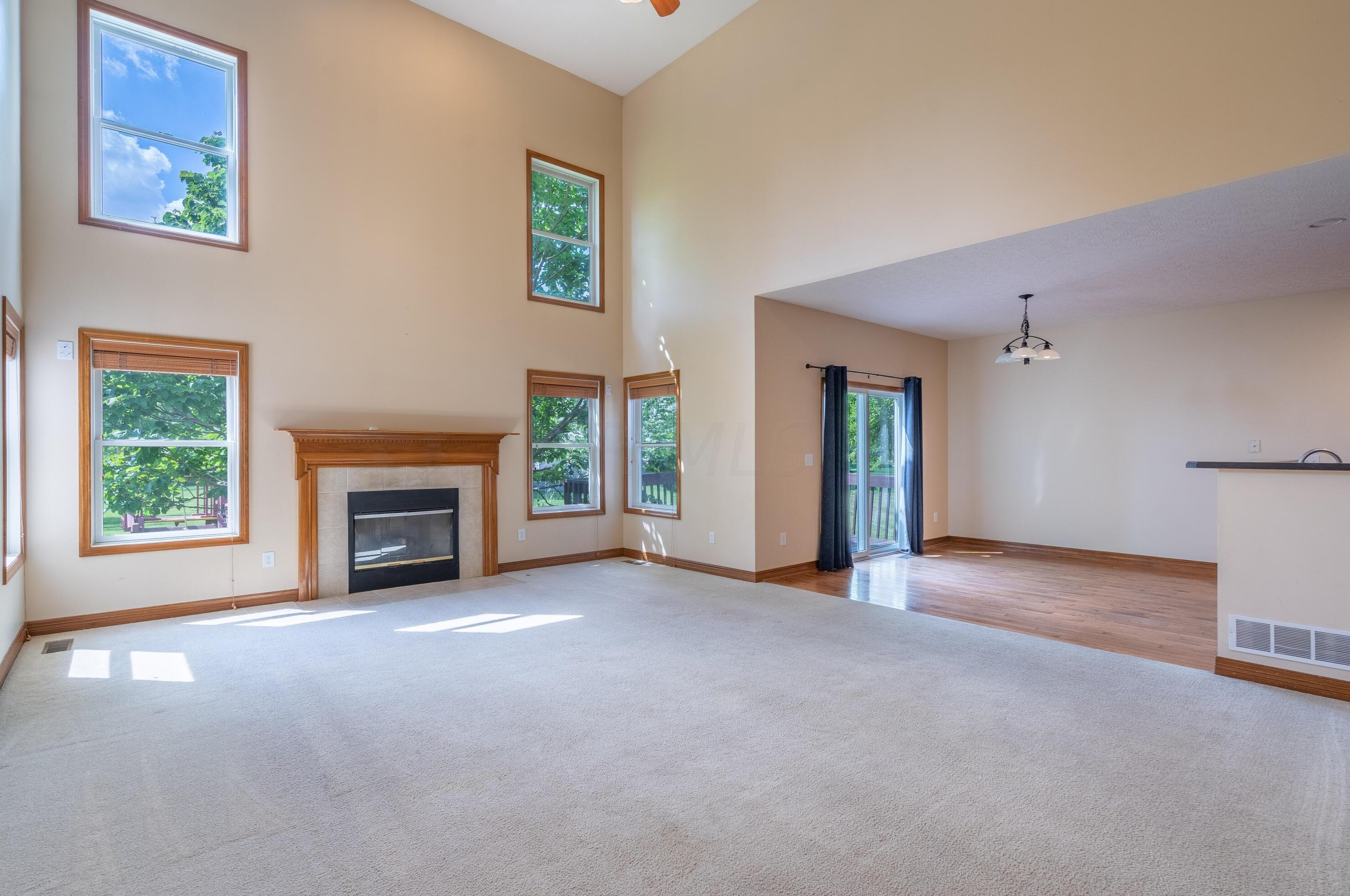 4697 Nadine Park Dr, Hilliard OH 43026-6080 exterior