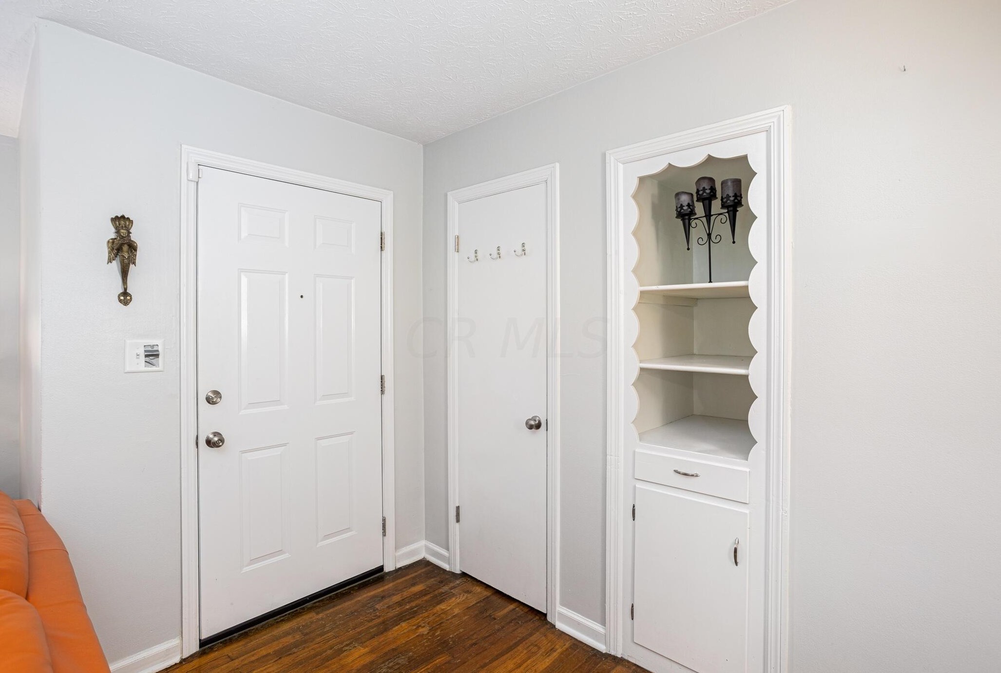 2751 Regina Ave, Columbus OH 43204-2724 exterior