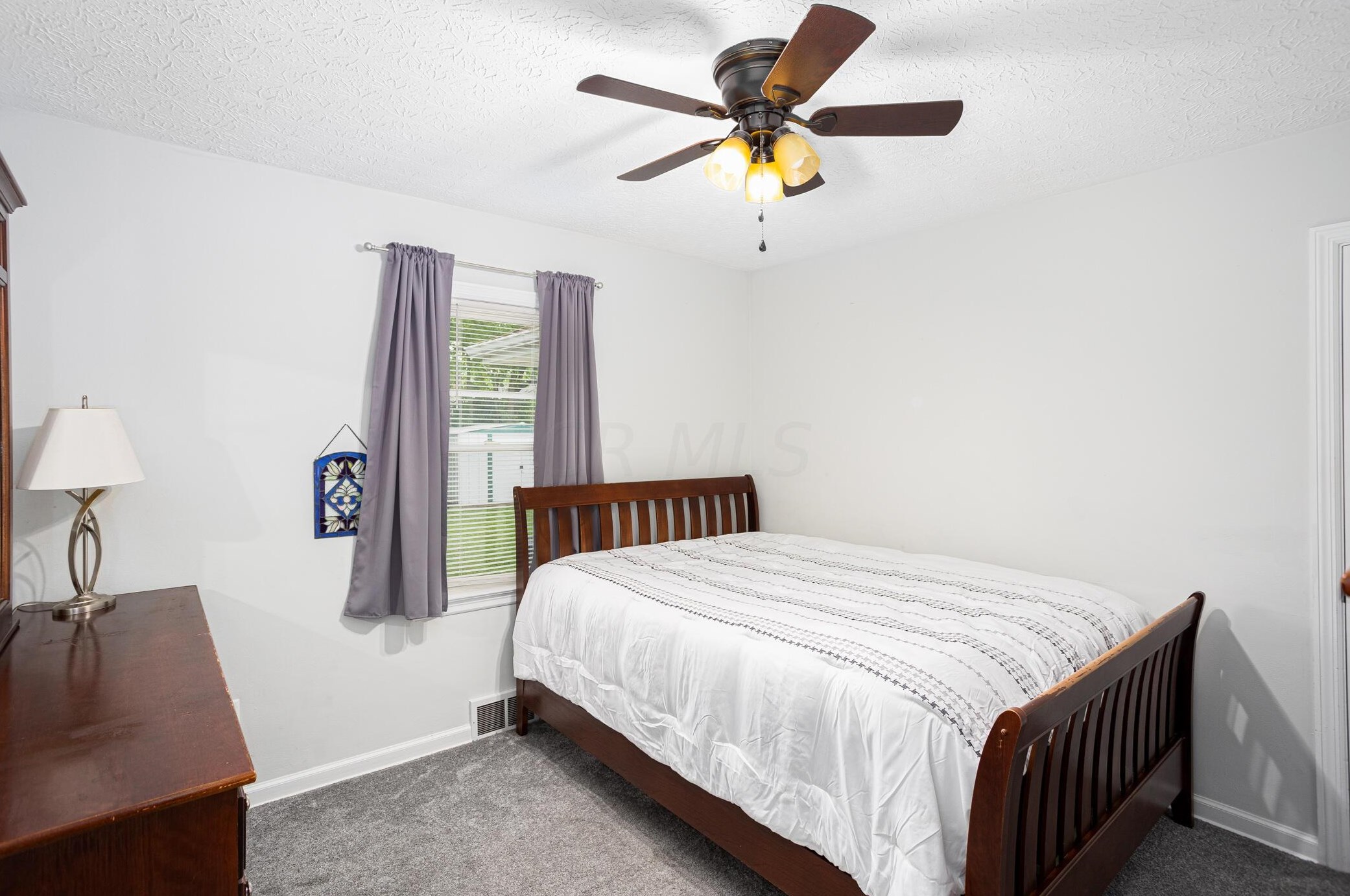 2751 Regina Ave, Columbus OH 43204-2724 exterior