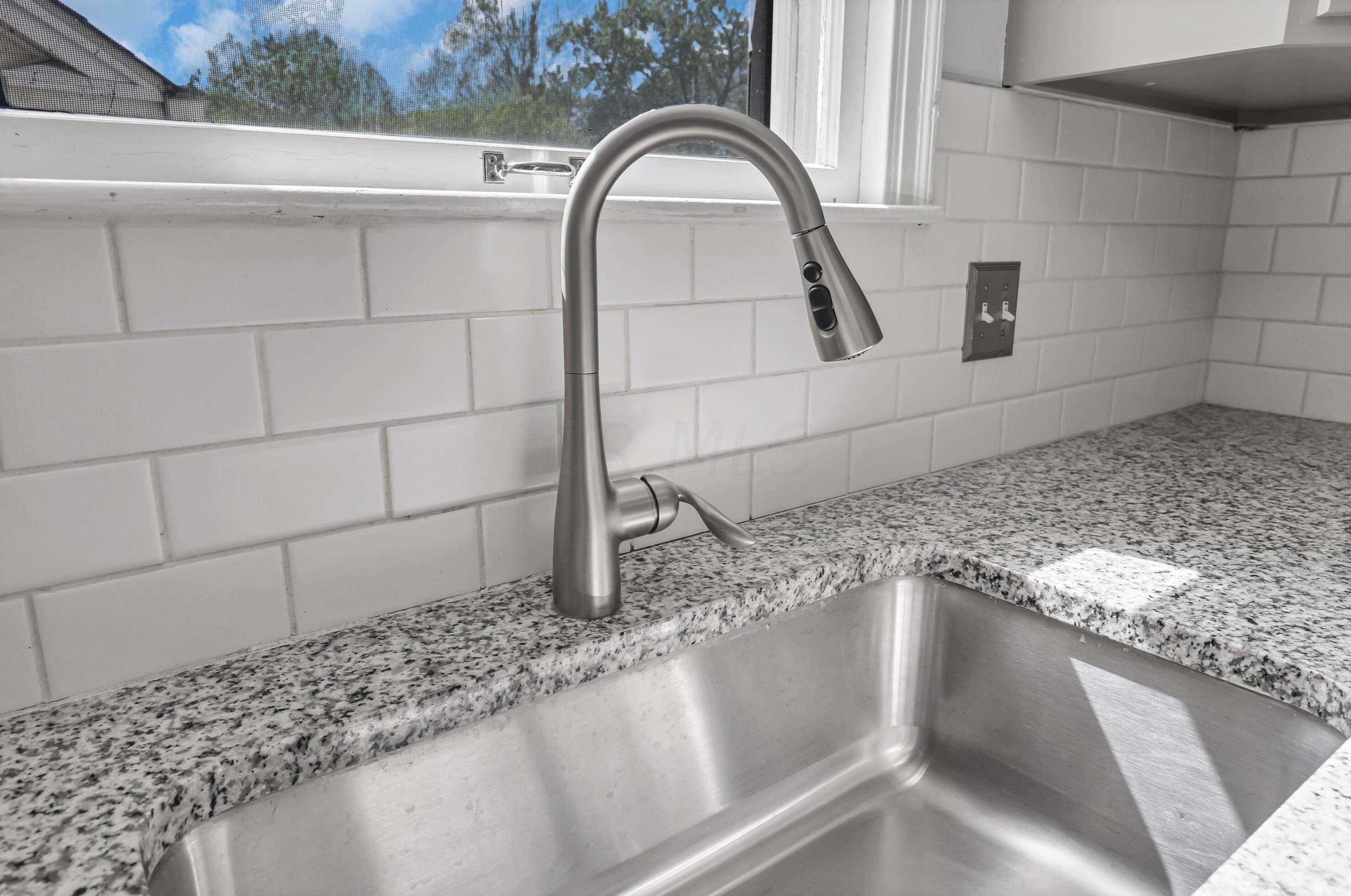 669 Pleasantville Rd, Lancaster OH 43130-3333 exterior