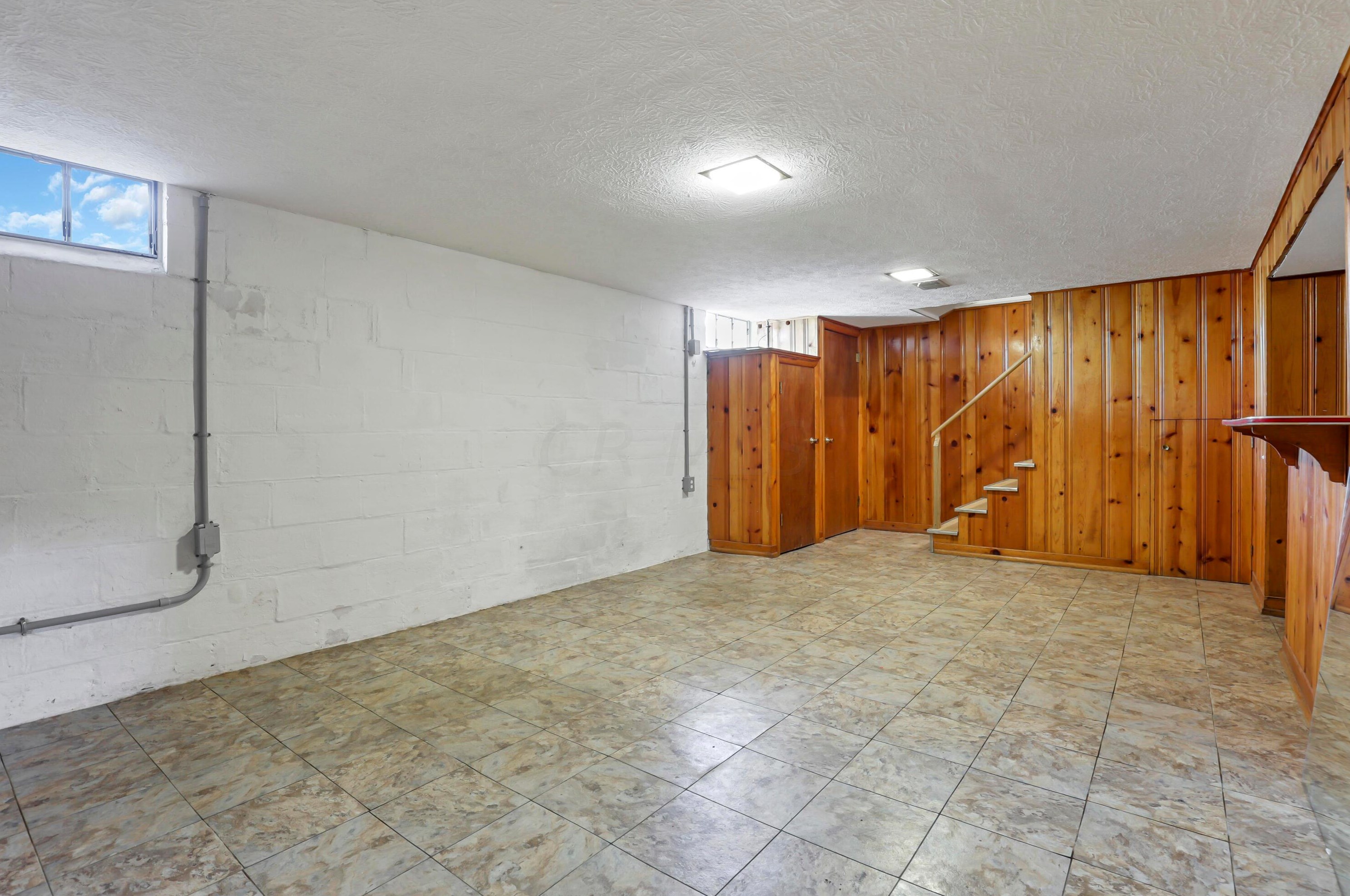 669 Pleasantville Rd, Lancaster OH 43130-3333 exterior