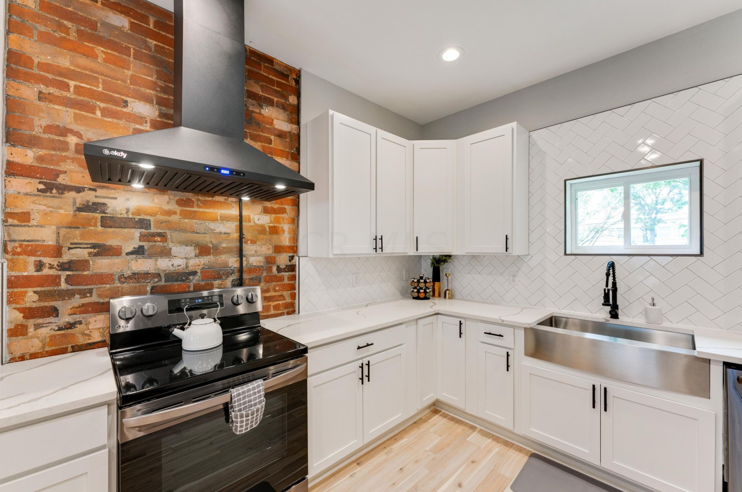 337 Linwood Ave, Columbus OH 43207-1430 exterior