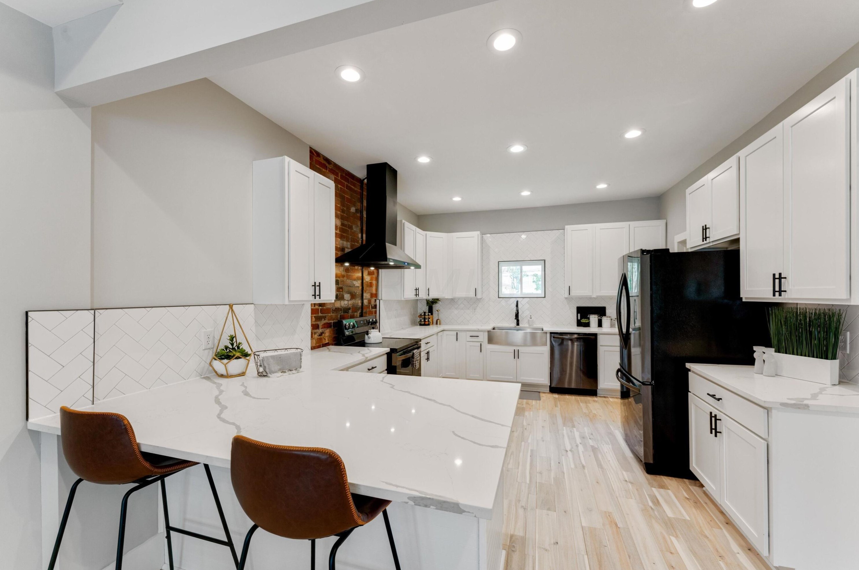 337 Linwood Ave, Columbus OH 43207-1430 exterior