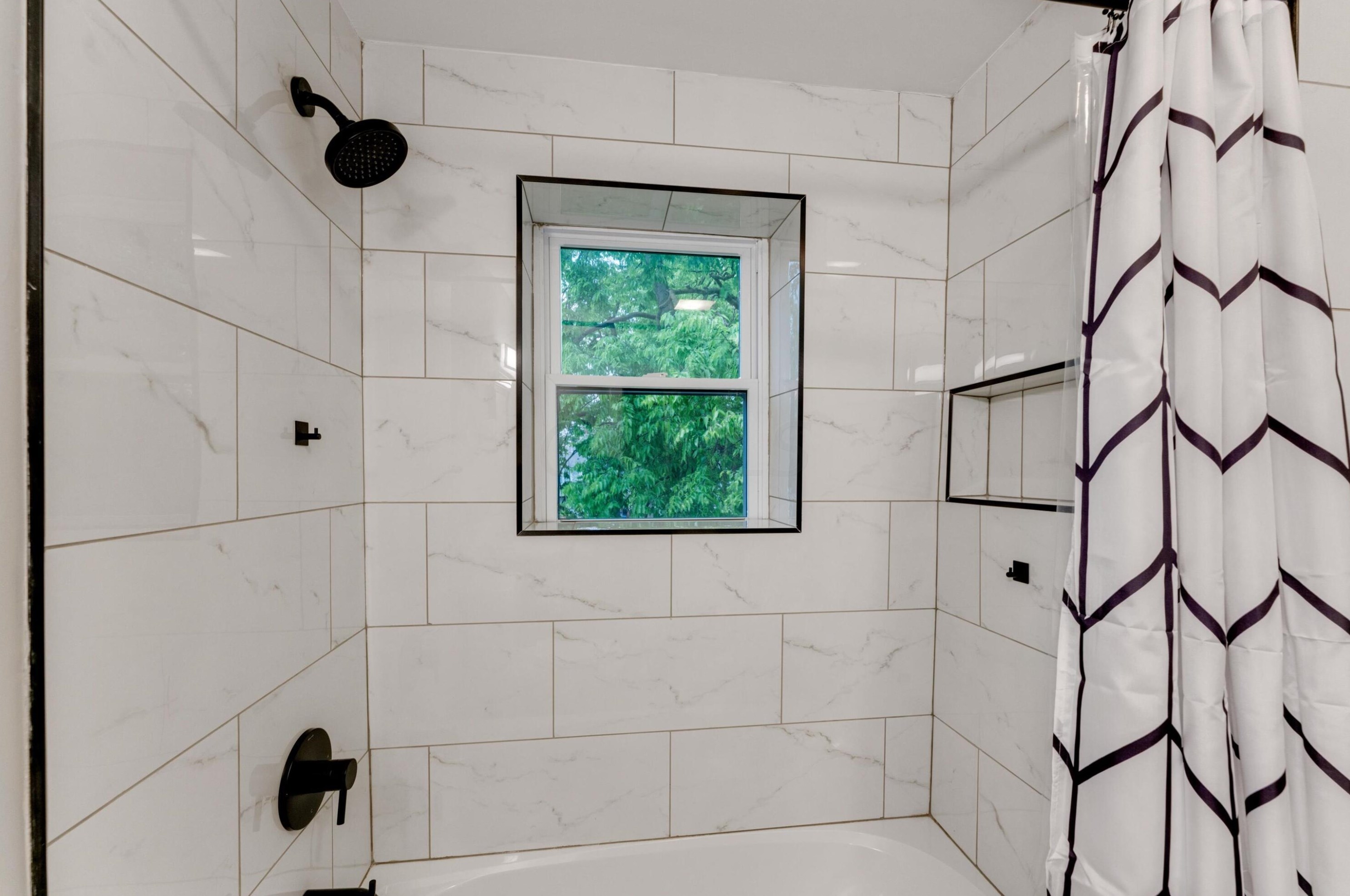 337 Linwood Ave, Columbus OH 43207-1430 exterior