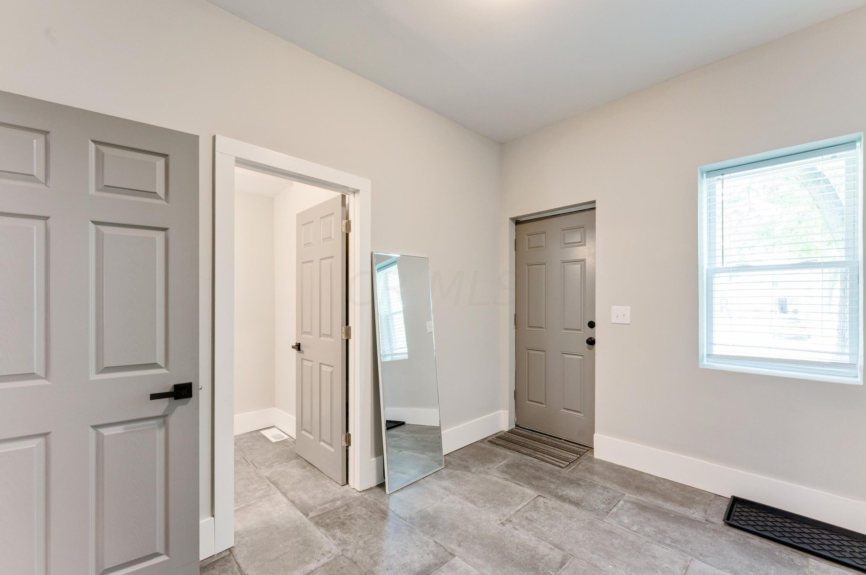 337 Linwood Ave, Columbus OH 43207-1430 exterior