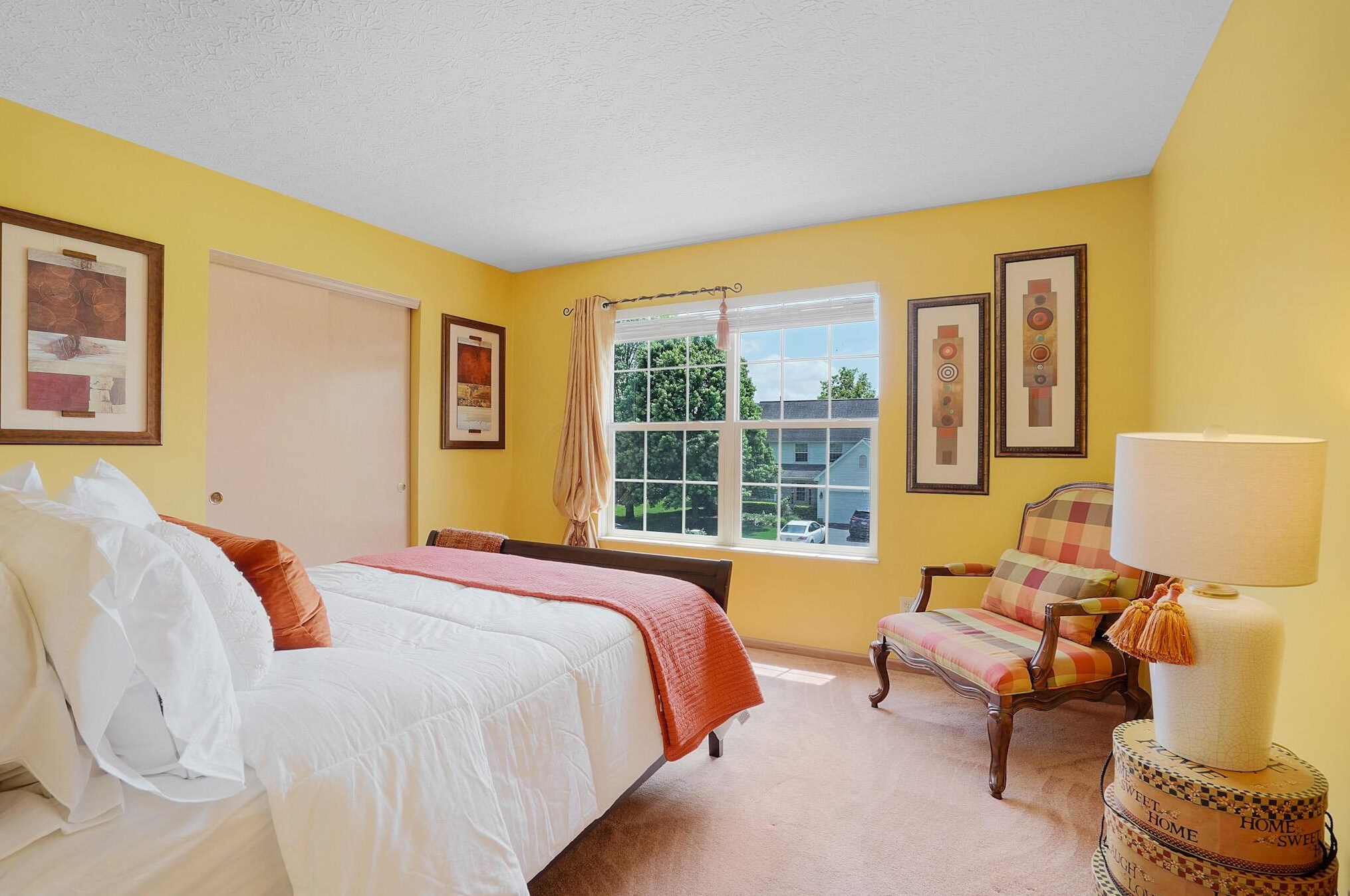 216 Ashley Ct, Columbus OH 43230-6250 exterior