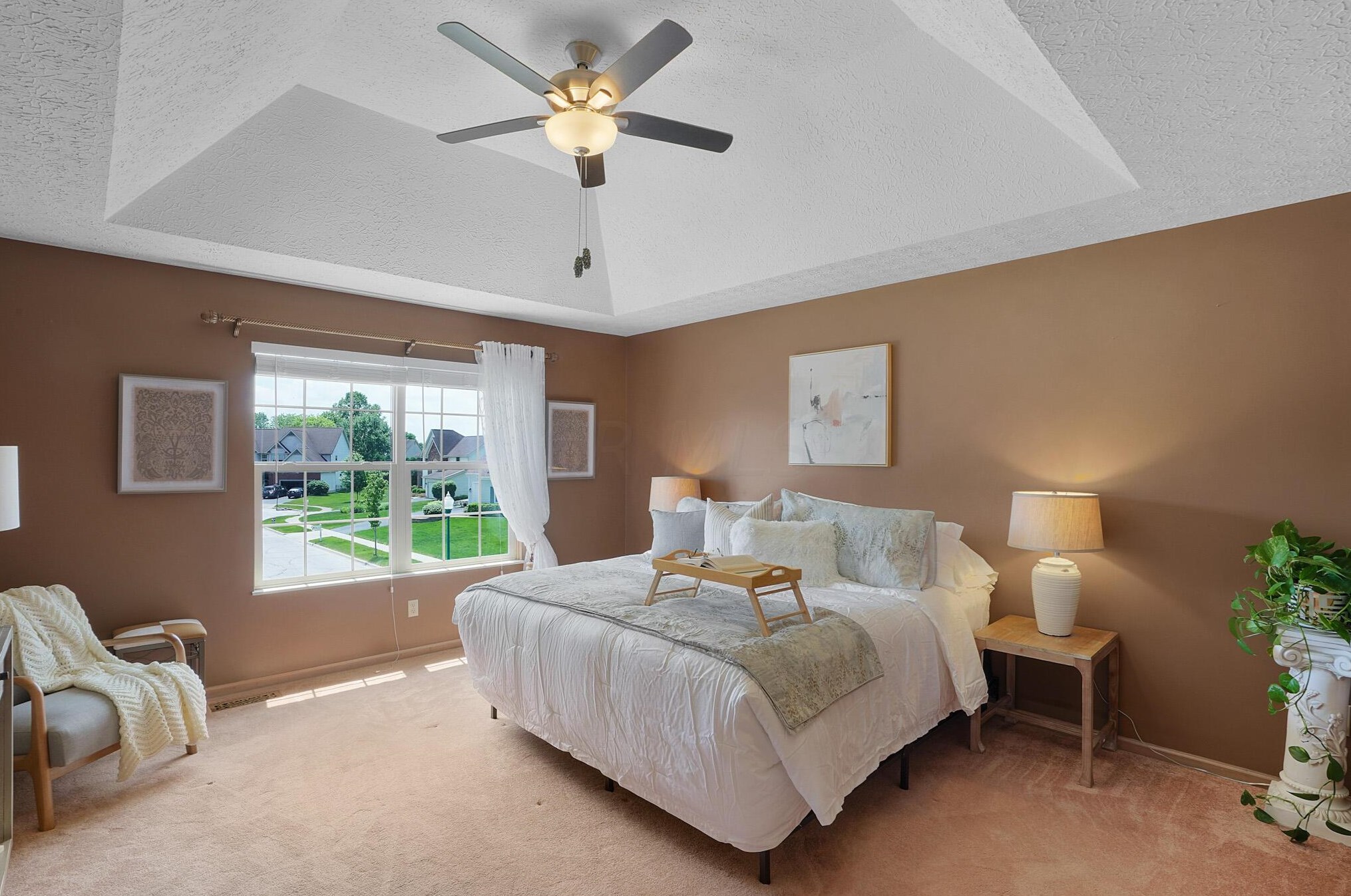 216 Ashley Ct, Columbus OH 43230-6250 exterior