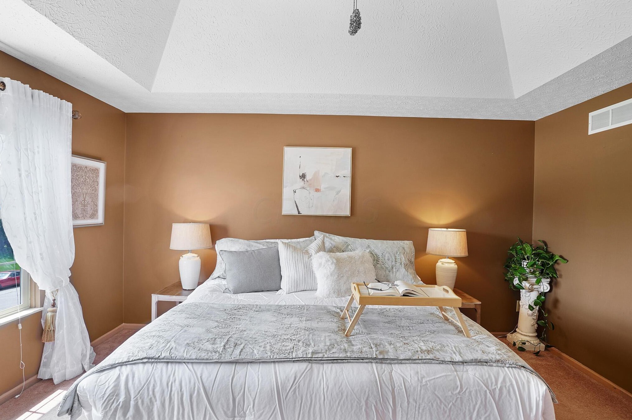 216 Ashley Ct, Columbus OH 43230-6250 exterior