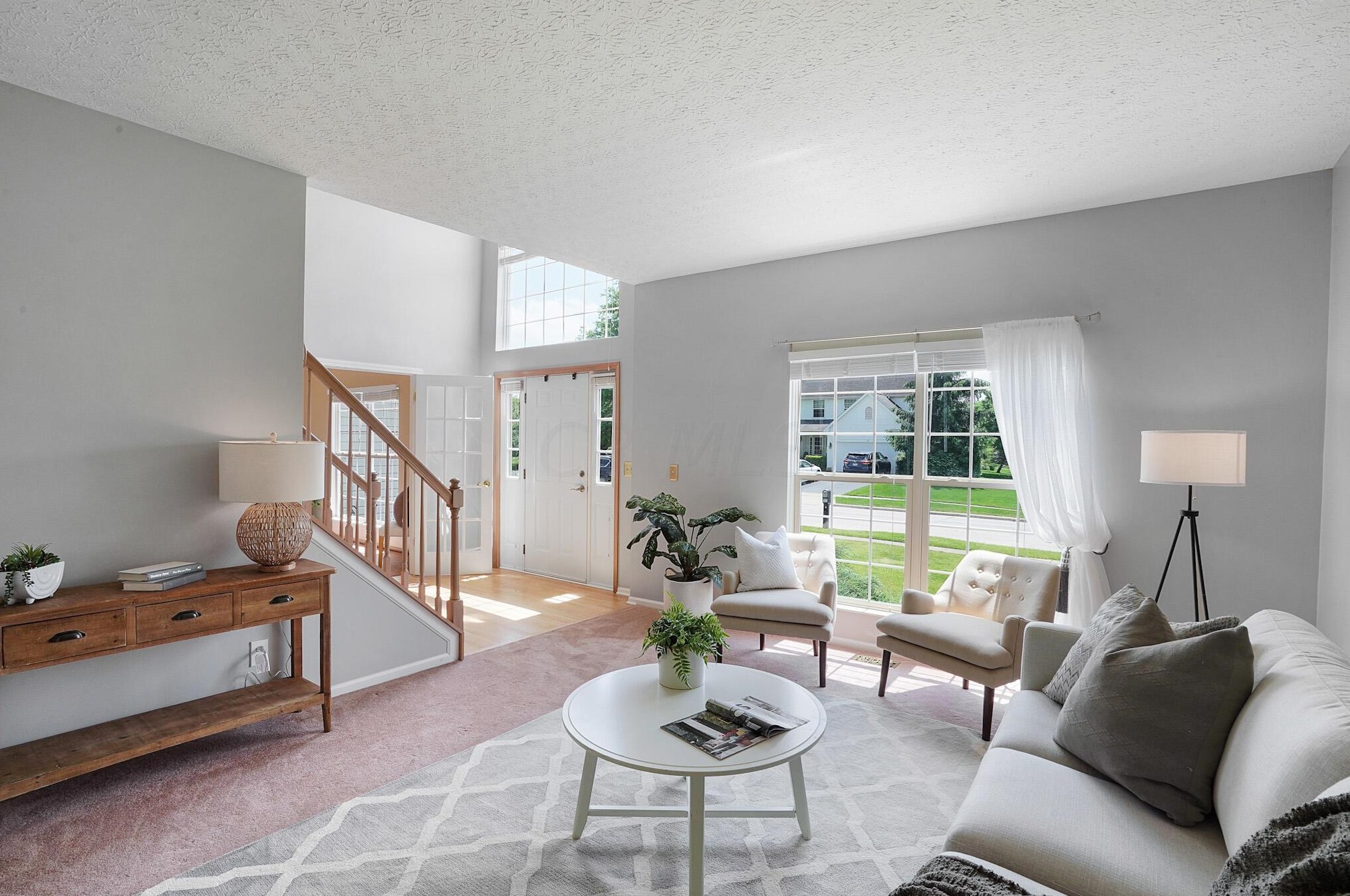 216 Ashley Ct, Columbus OH 43230-6250 exterior