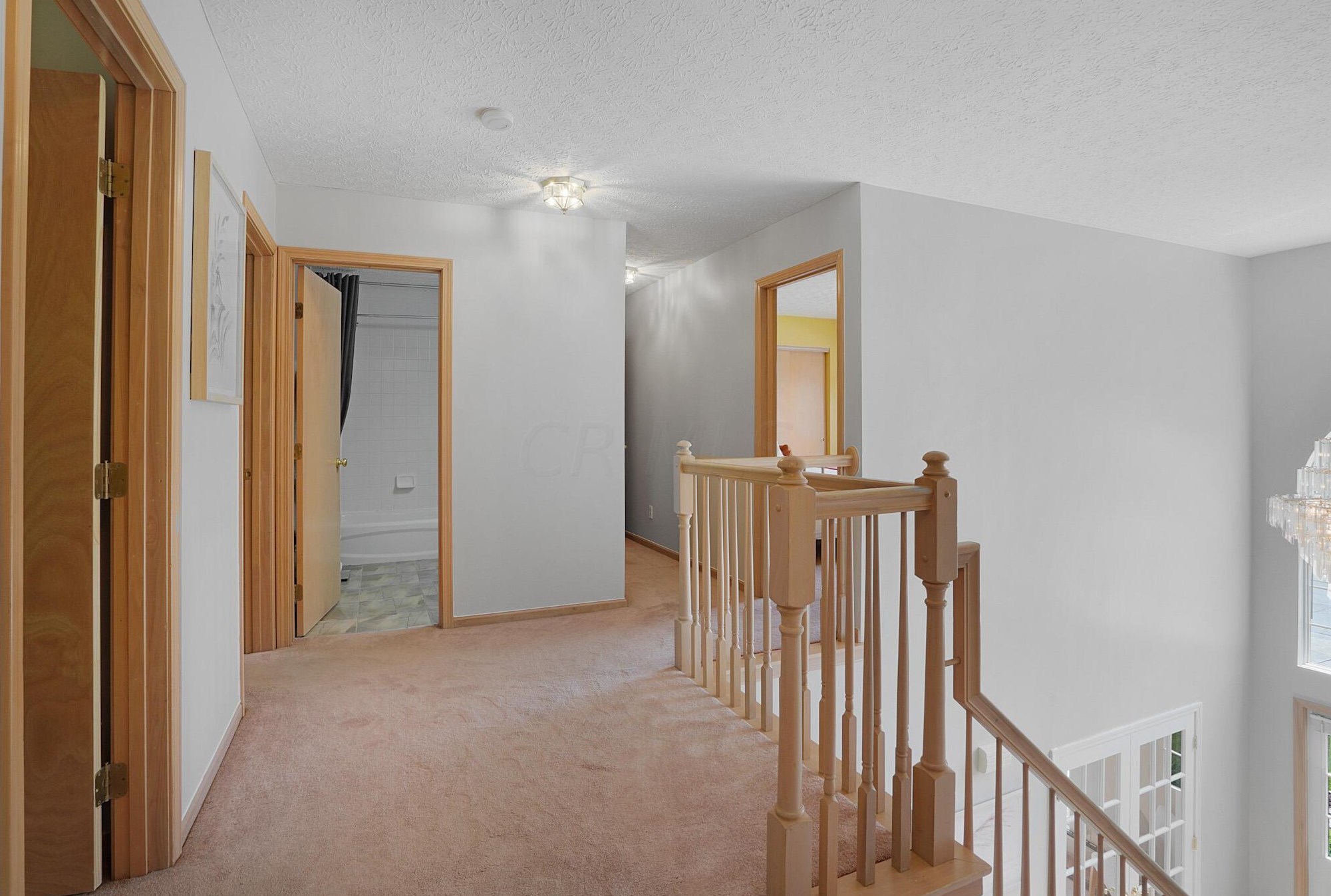 216 Ashley Ct, Columbus OH 43230-6250 exterior