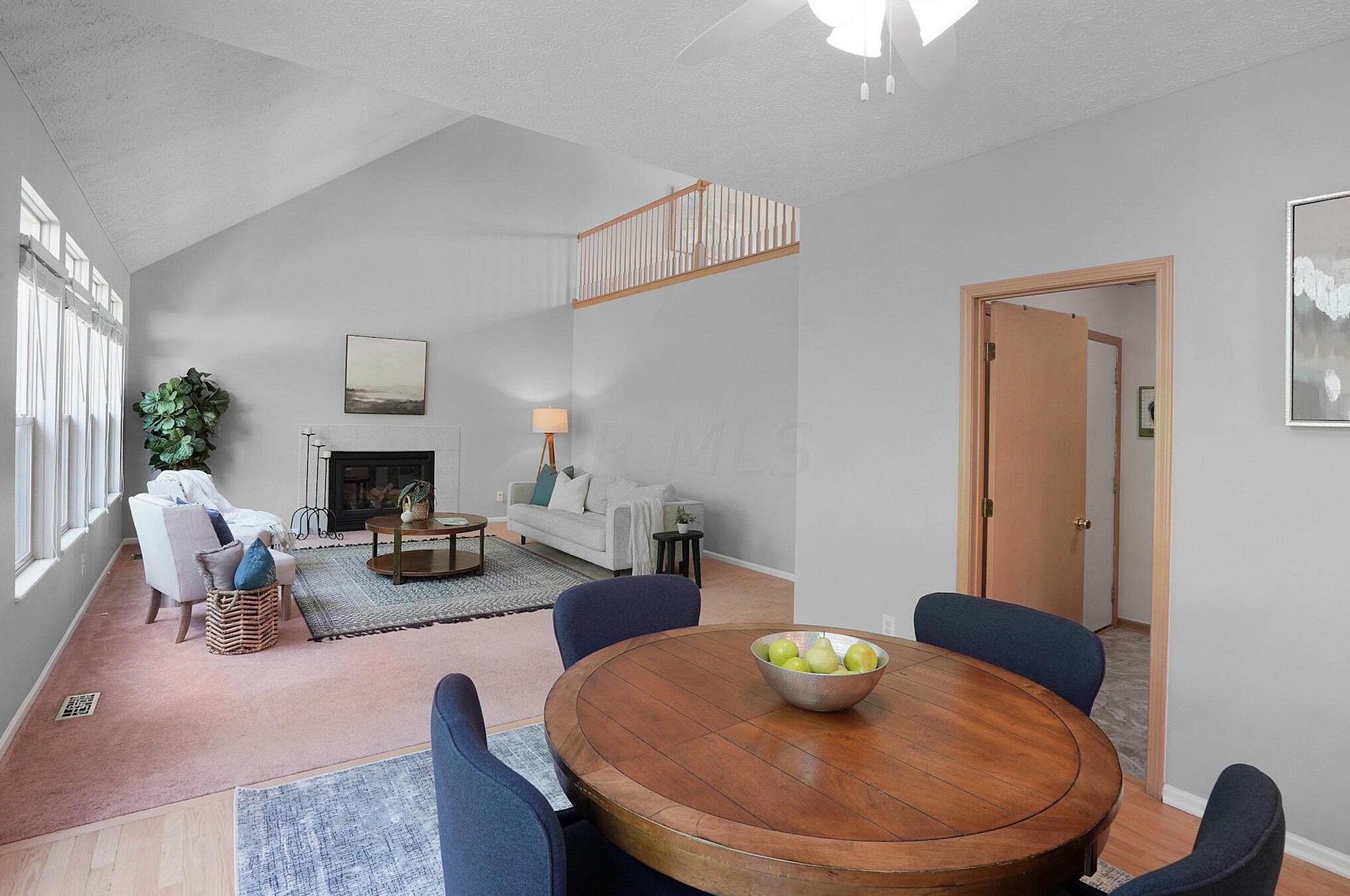 216 Ashley Ct, Columbus OH 43230-6250 exterior