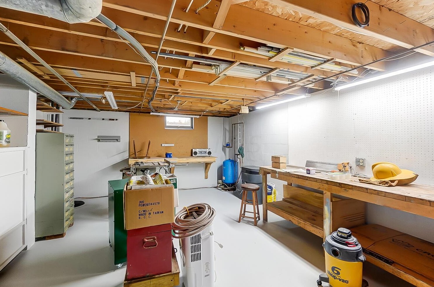 6359 Youngland Dr, Columbus OH 43228-9478 exterior