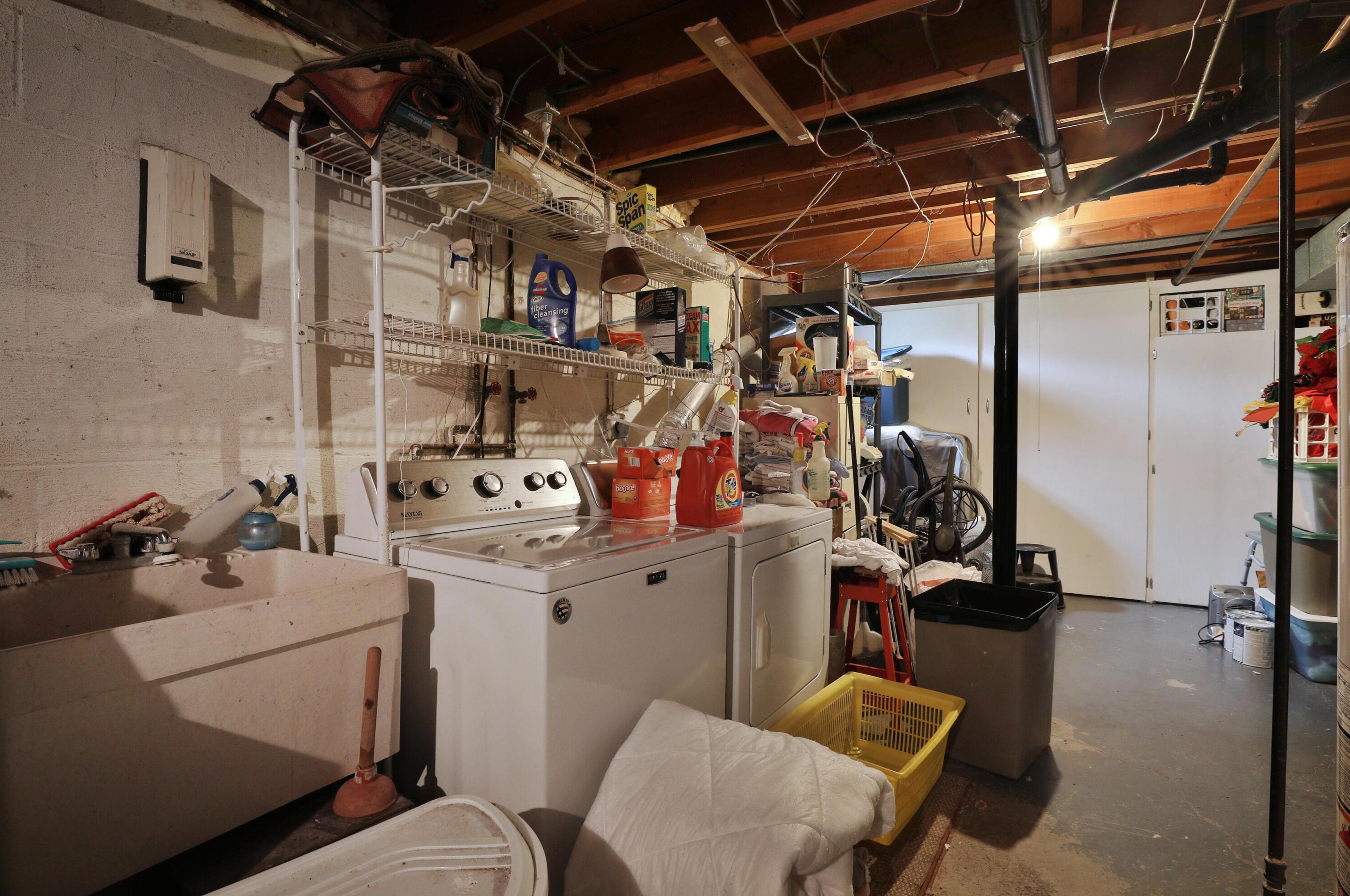 1320 Seymour Ave, Columbus OH 43206-1839 exterior