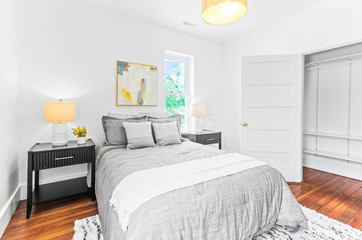 216 Monroe Ave, Columbus OH 43203-1444 exterior