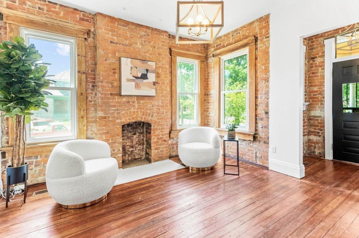 216 Monroe Ave, Columbus OH 43203-1444 exterior