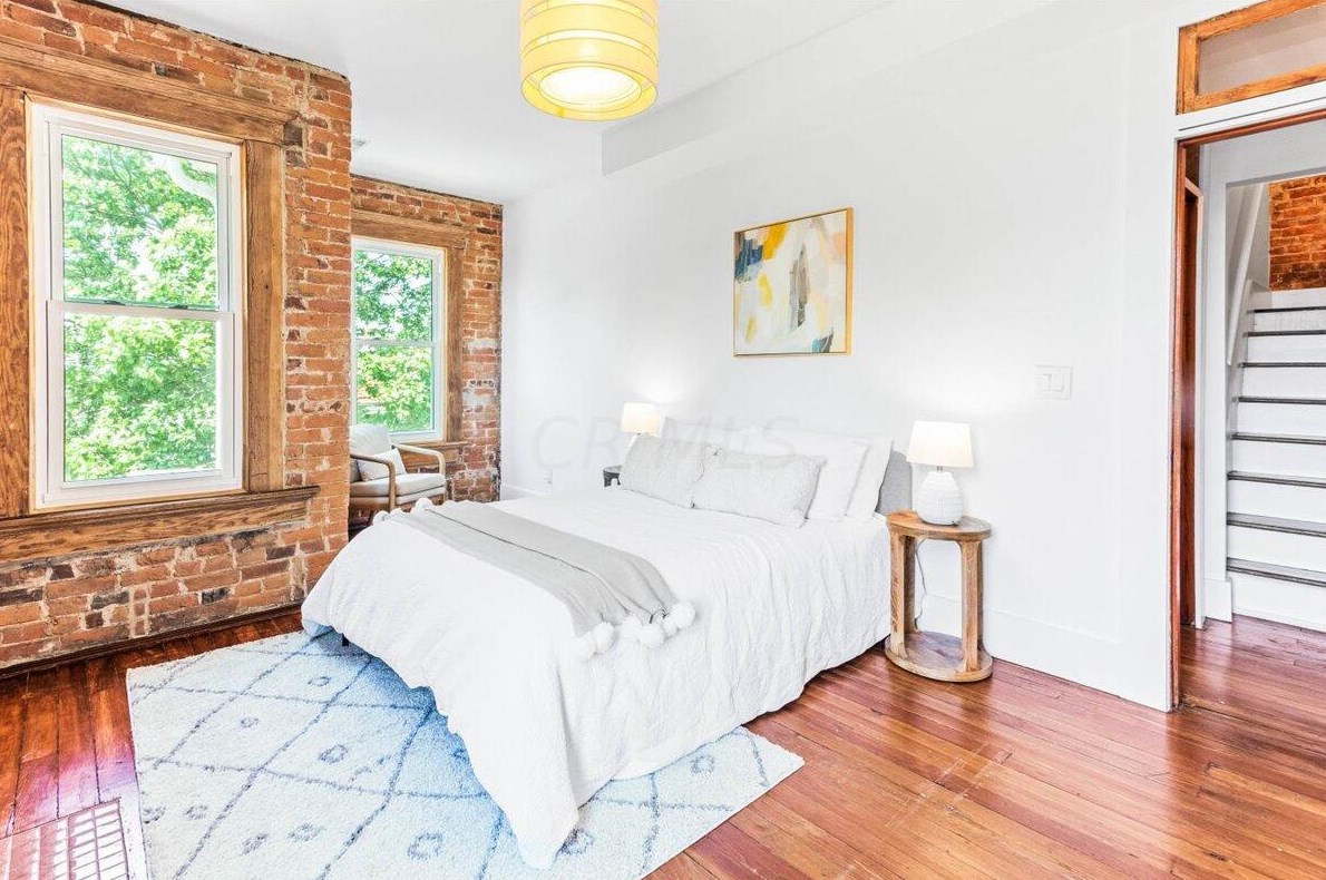 216 Monroe Ave, Columbus OH 43203-1444 exterior