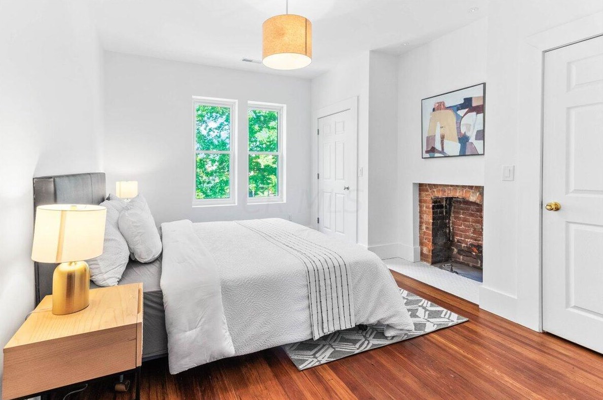 216 Monroe Ave, Columbus OH 43203-1444 exterior