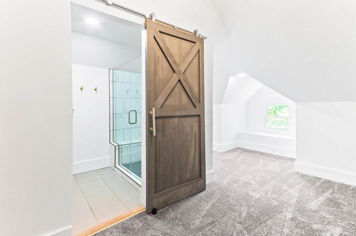 216 Monroe Ave, Columbus OH 43203-1444 exterior