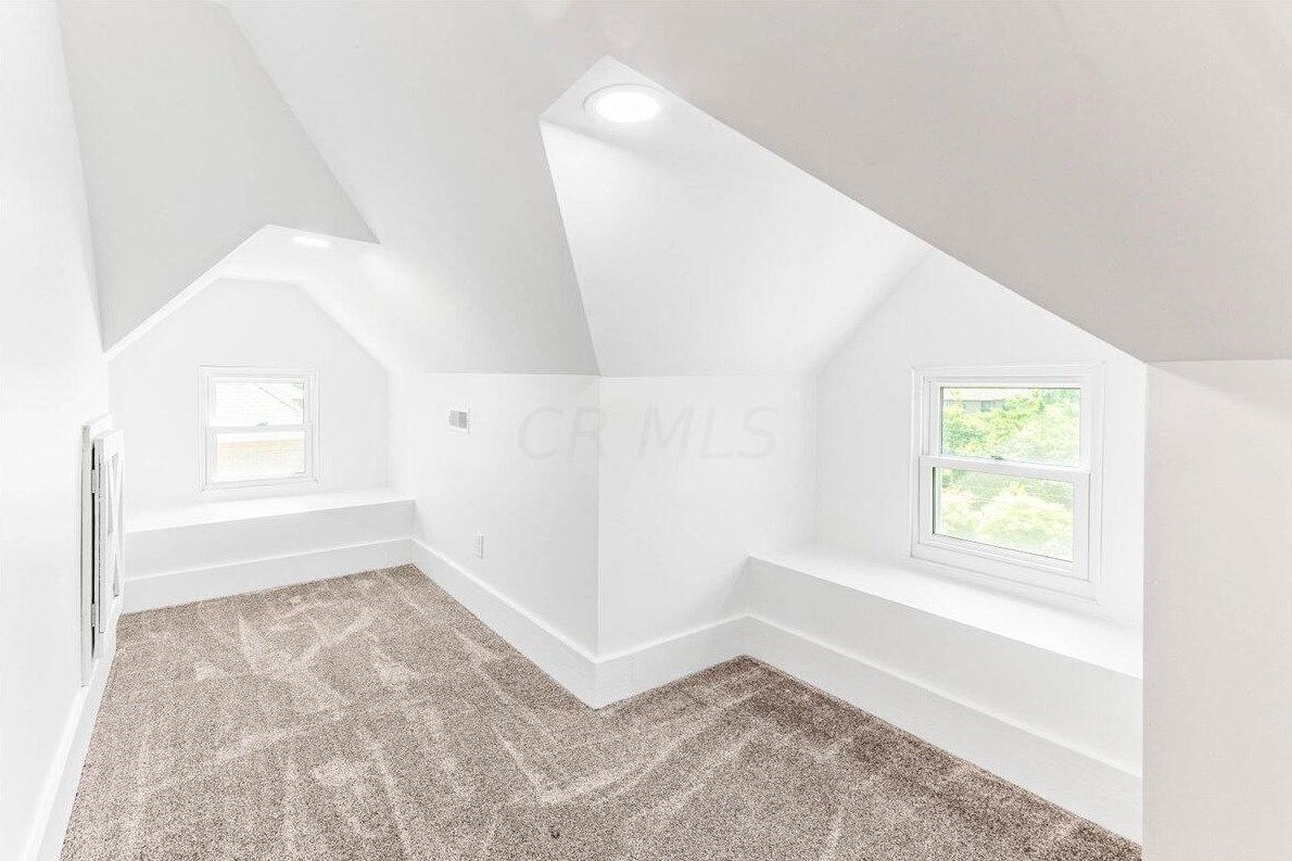 216 Monroe Ave, Columbus OH 43203-1444 exterior