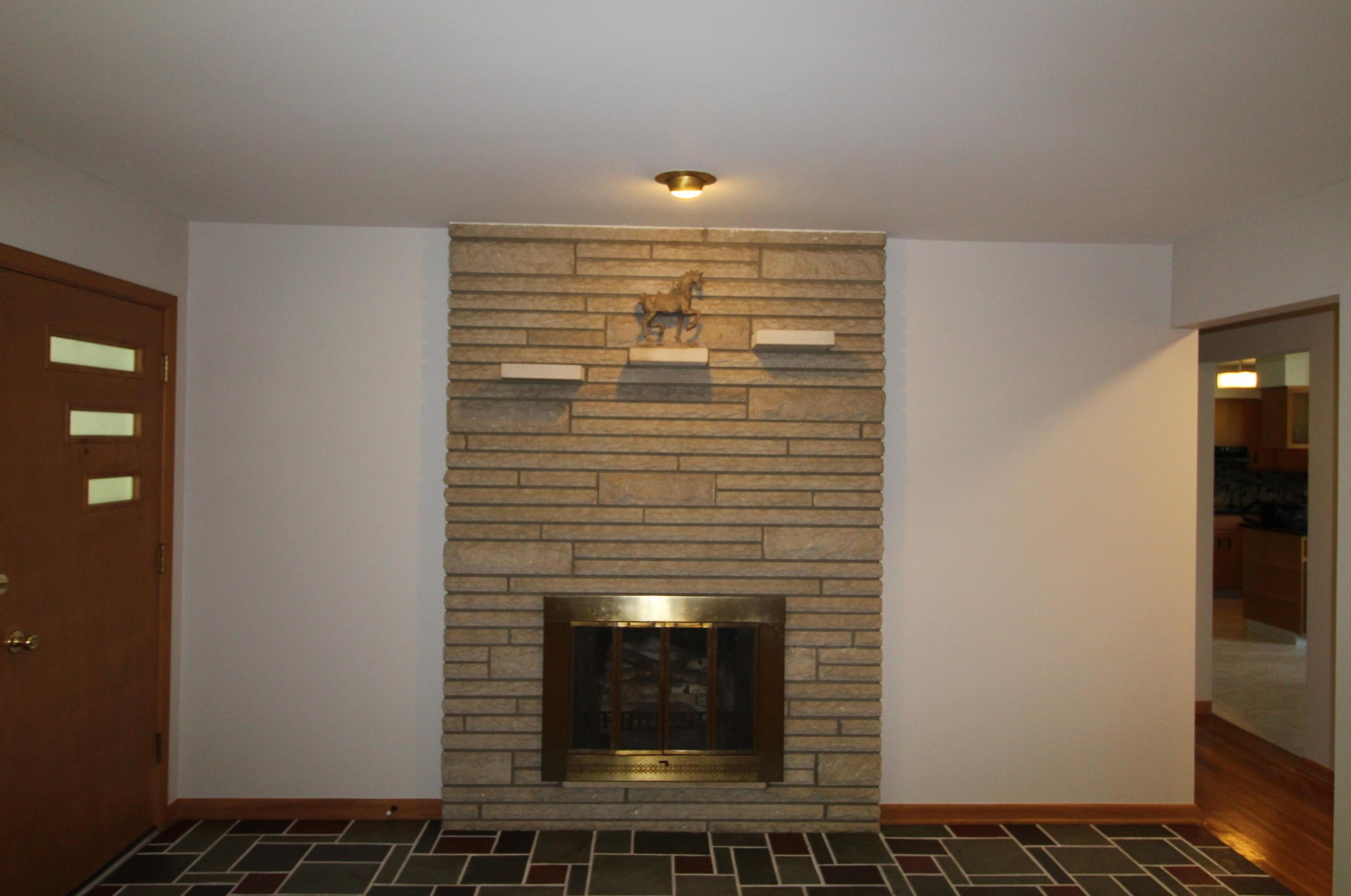 5443 Redwood Rd, Columbus OH 43229-4409 exterior