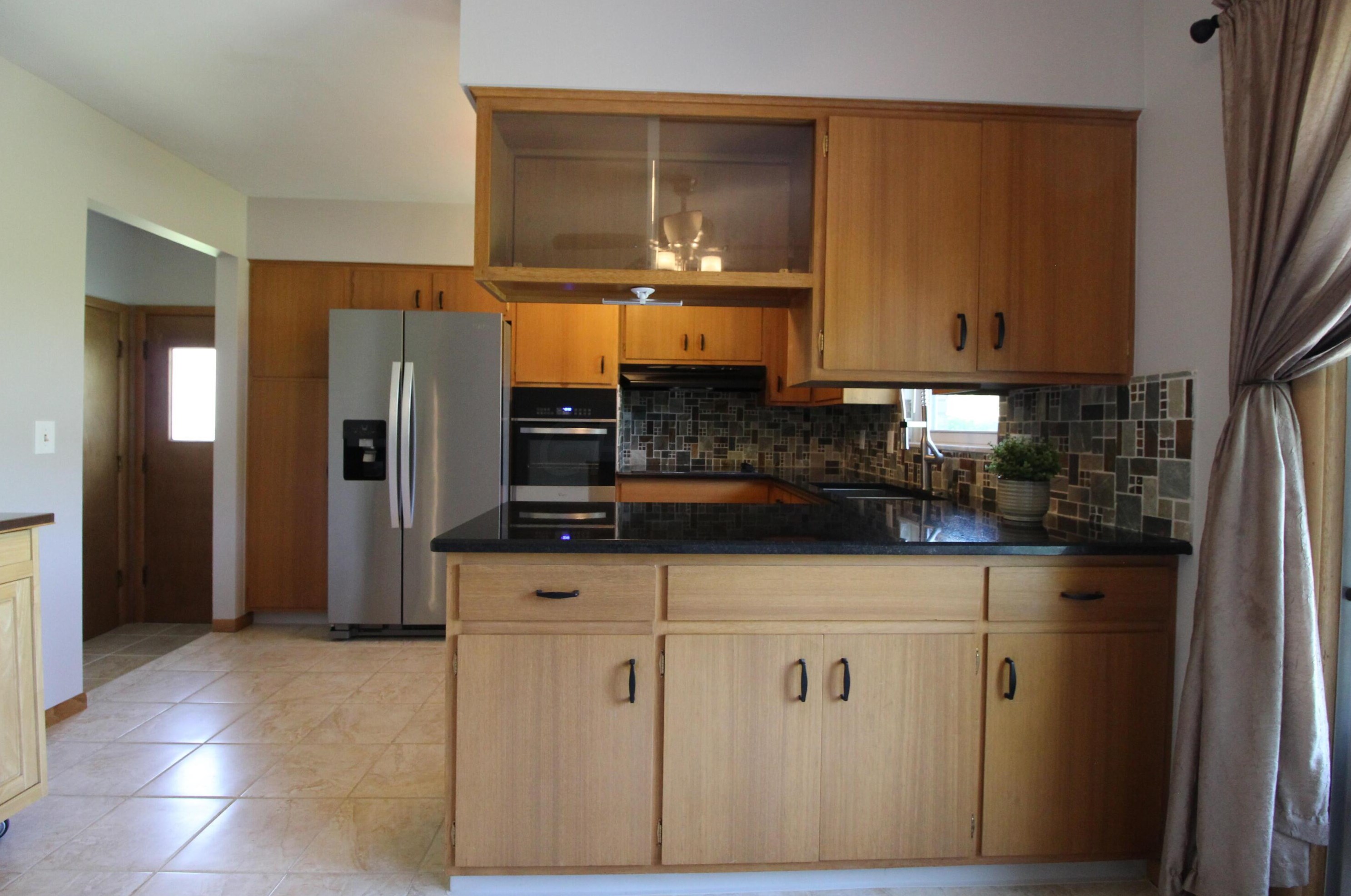 5443 Redwood Rd, Columbus OH 43229-4409 exterior