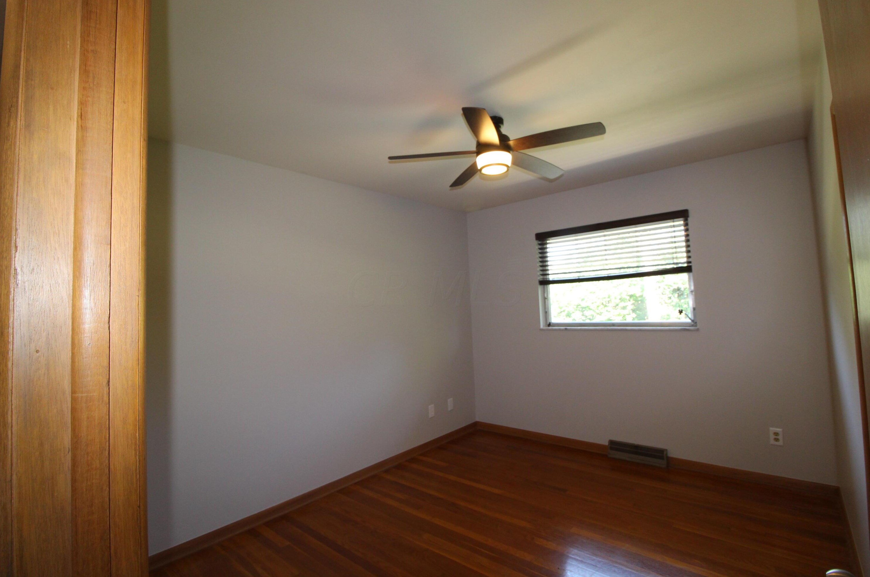 5443 Redwood Rd, Columbus OH 43229-4409 exterior