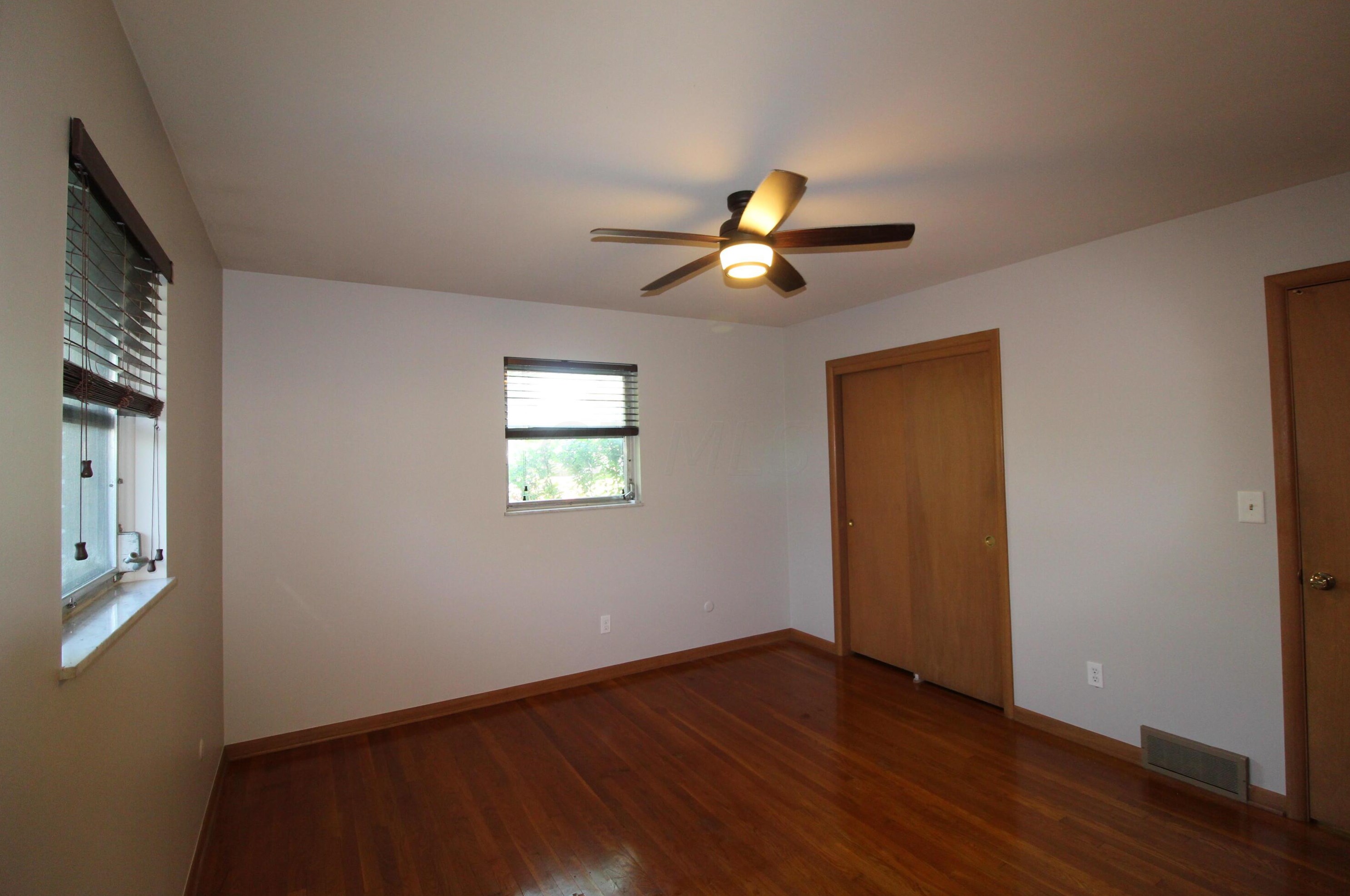 5443 Redwood Rd, Columbus OH 43229-4409 exterior