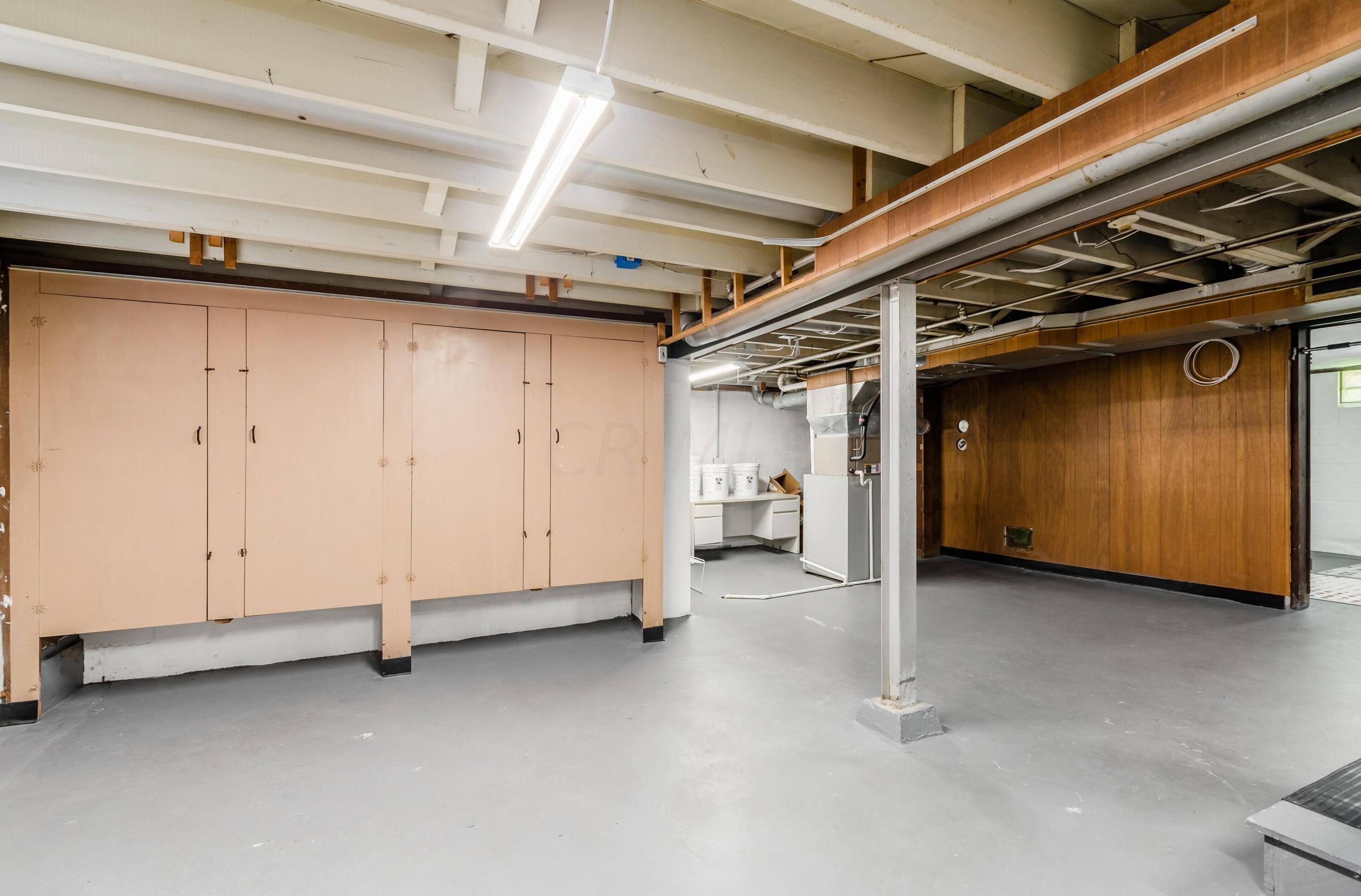 572 Clinton Hts Ave, Columbus OH 43202-1318 exterior