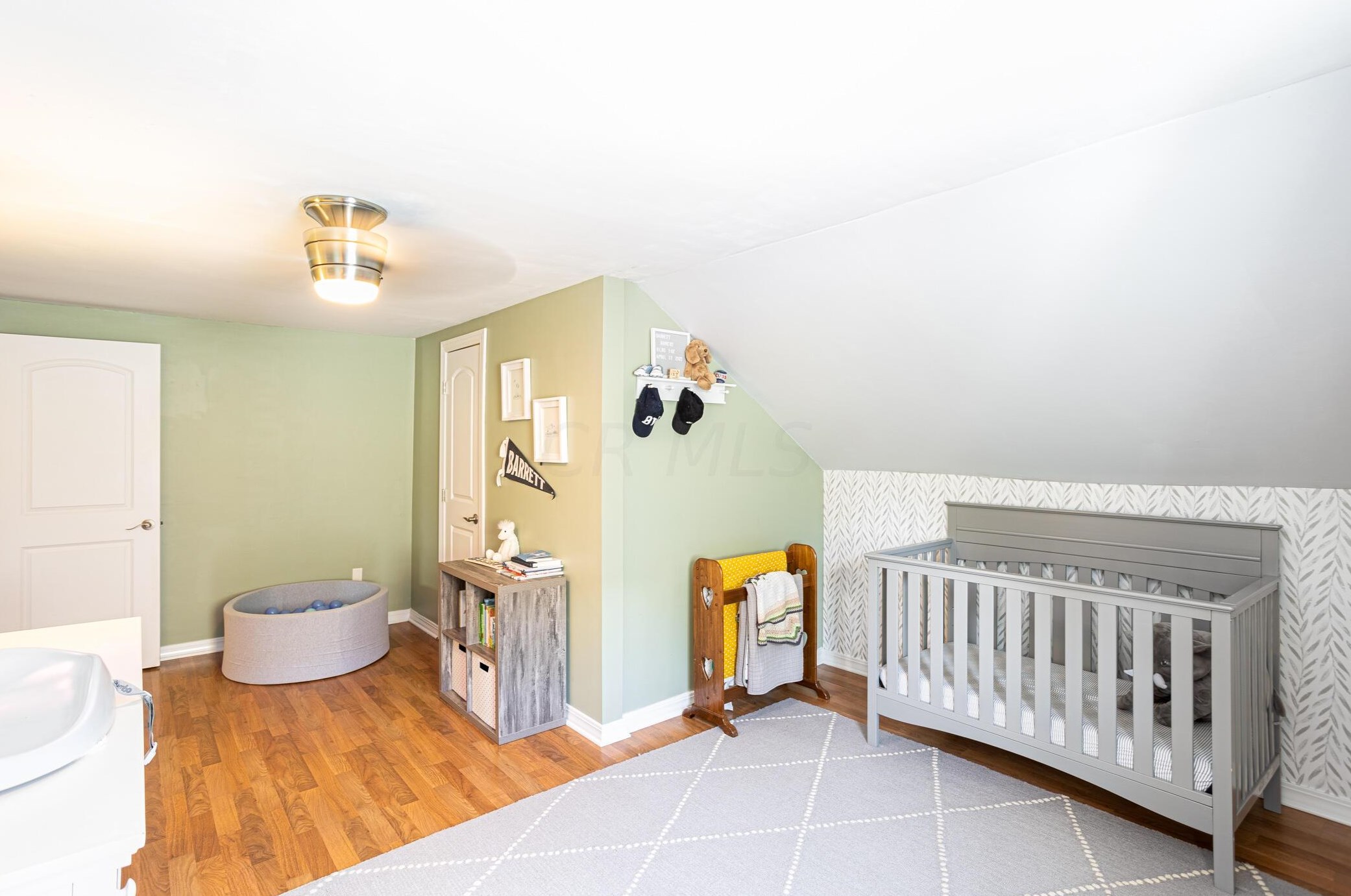 82 Richards Rd, Columbus OH 43214-3749 exterior